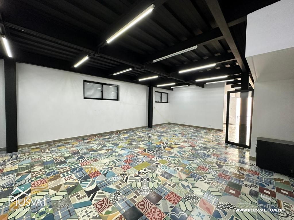 En Piantini , local en 2do piso en alquiler . Solo ofic administrativas 276004