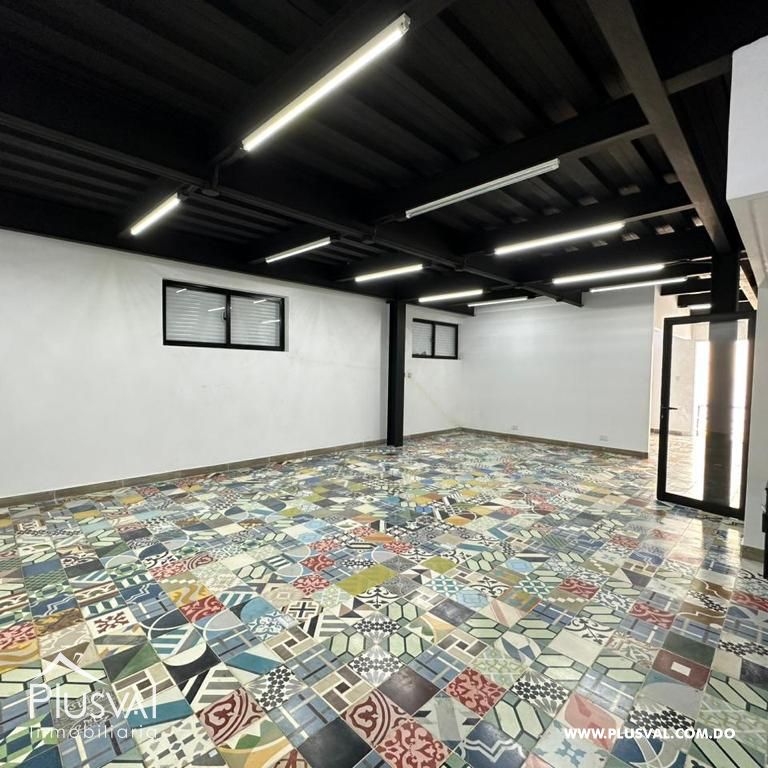 En Piantini , local en 2do piso en alquiler . Solo ofic administrativas 276004
