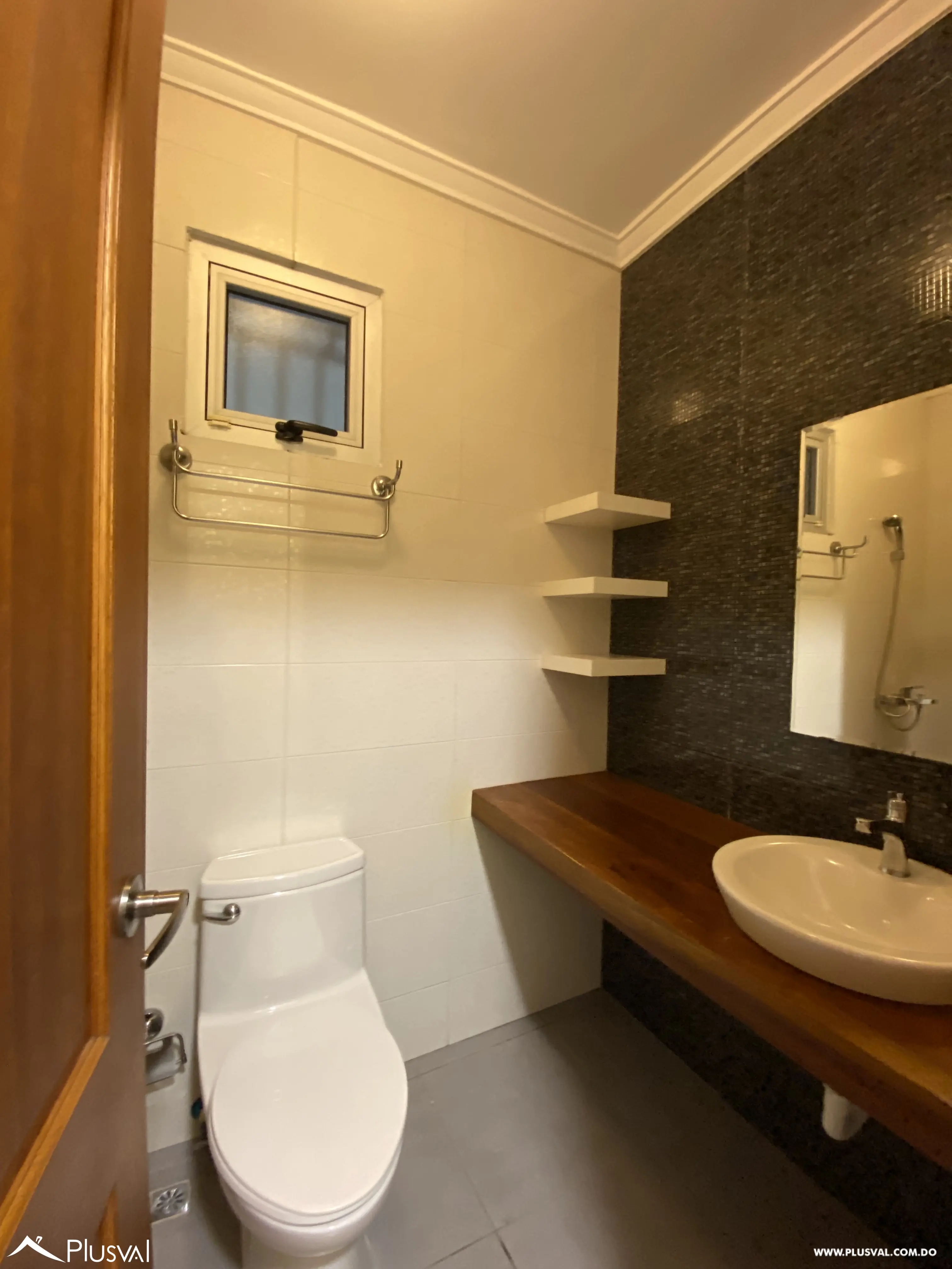 Vendo Excelente Apto en una de las Zonas Mas Exclusivas de Naco 468583