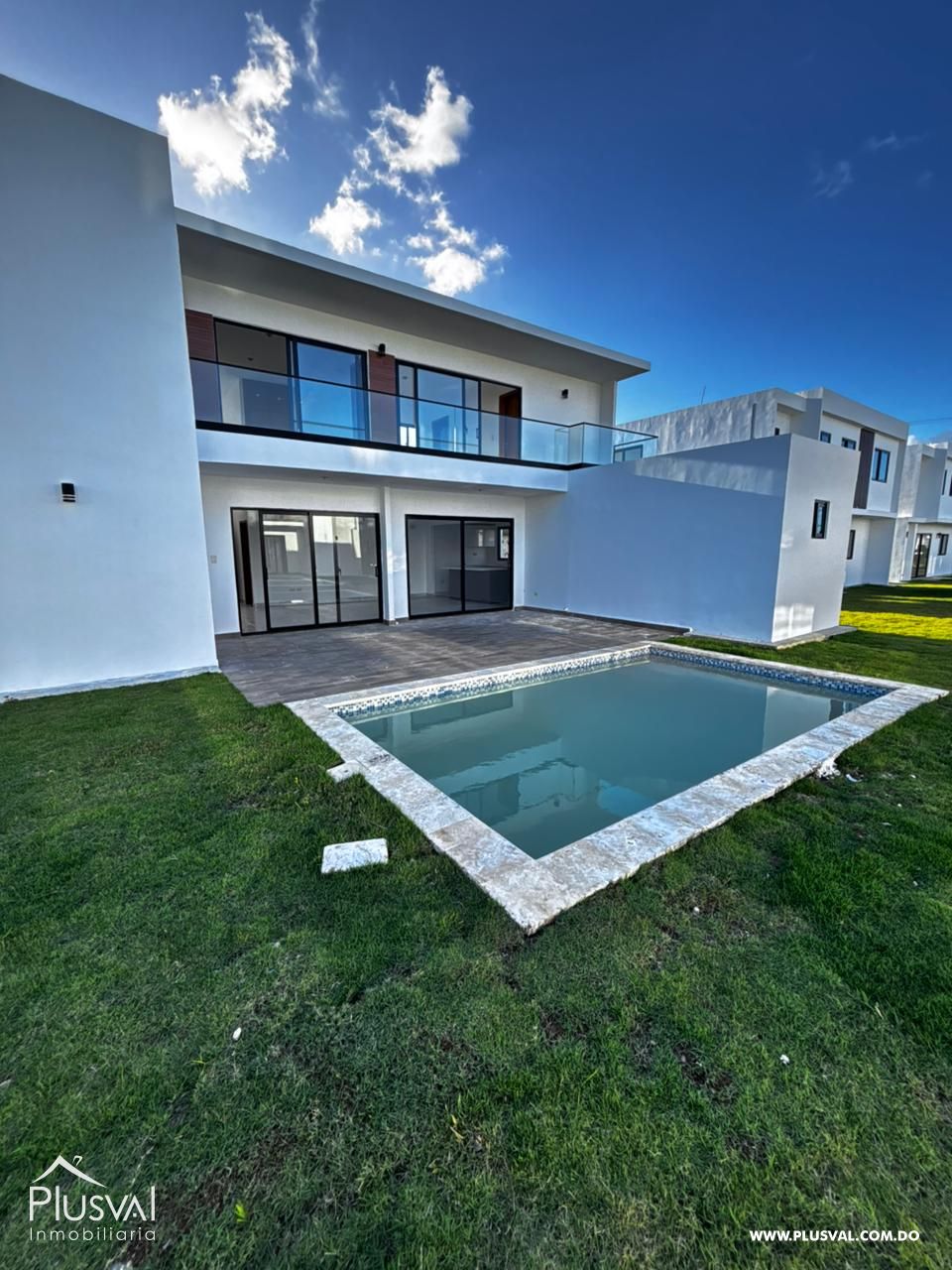 Villa en venta lista en Punta Cana 504070