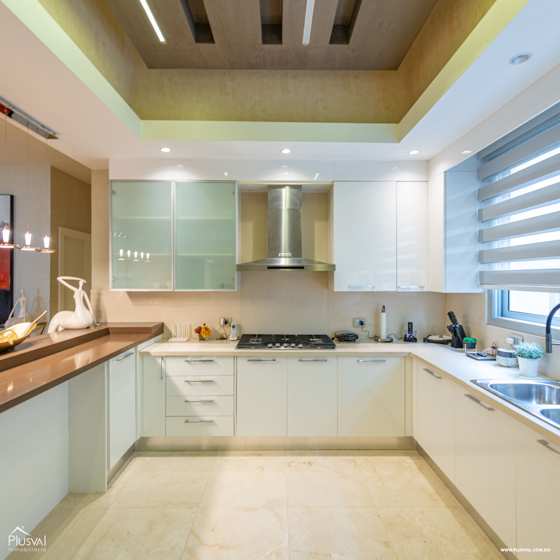 Apartamento Amueblado de Lujo con Terraza y 3 Hab. en Piantini 447570