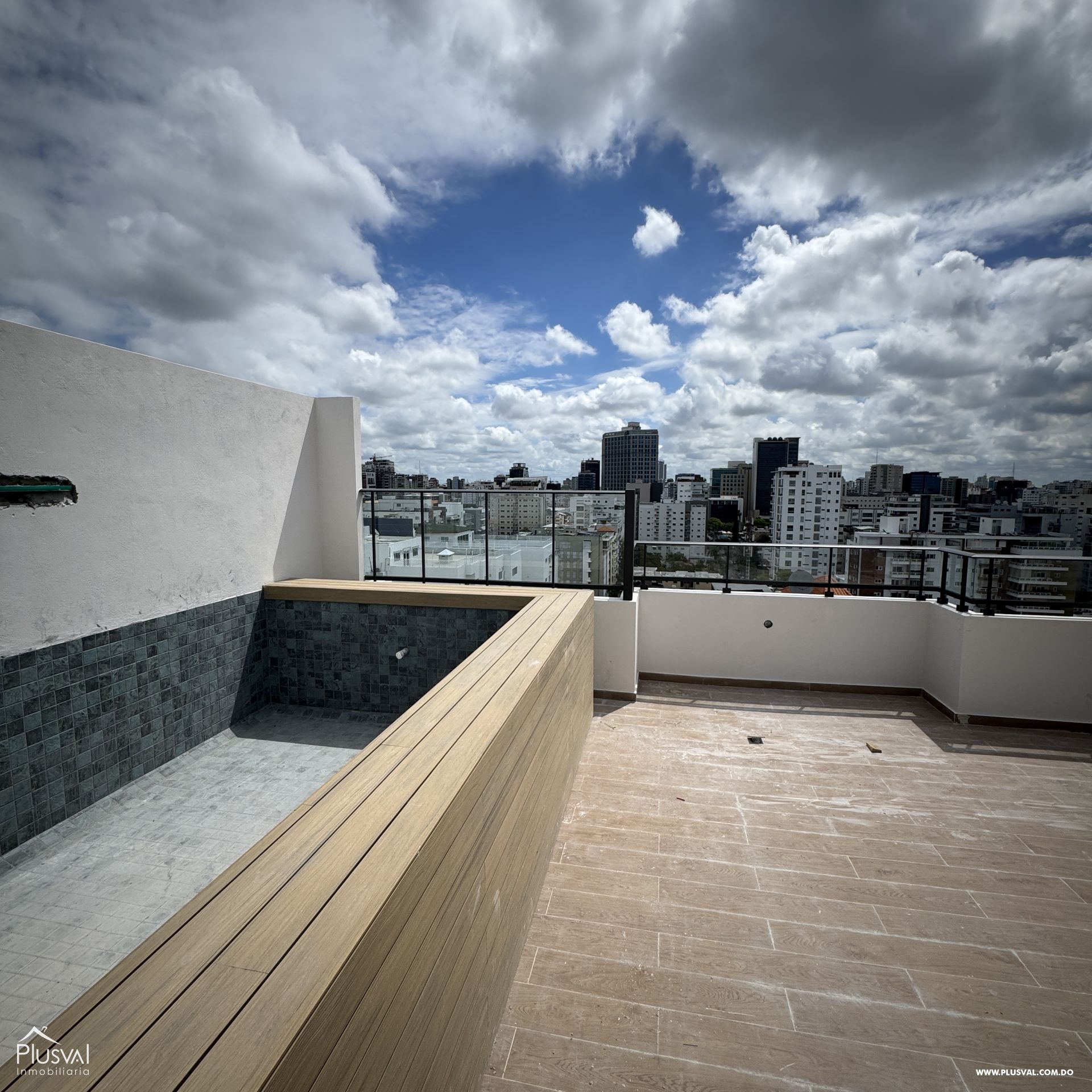 Penthouse Apartamento en venta de 2 habitaciones en Evaristo Morales 434029