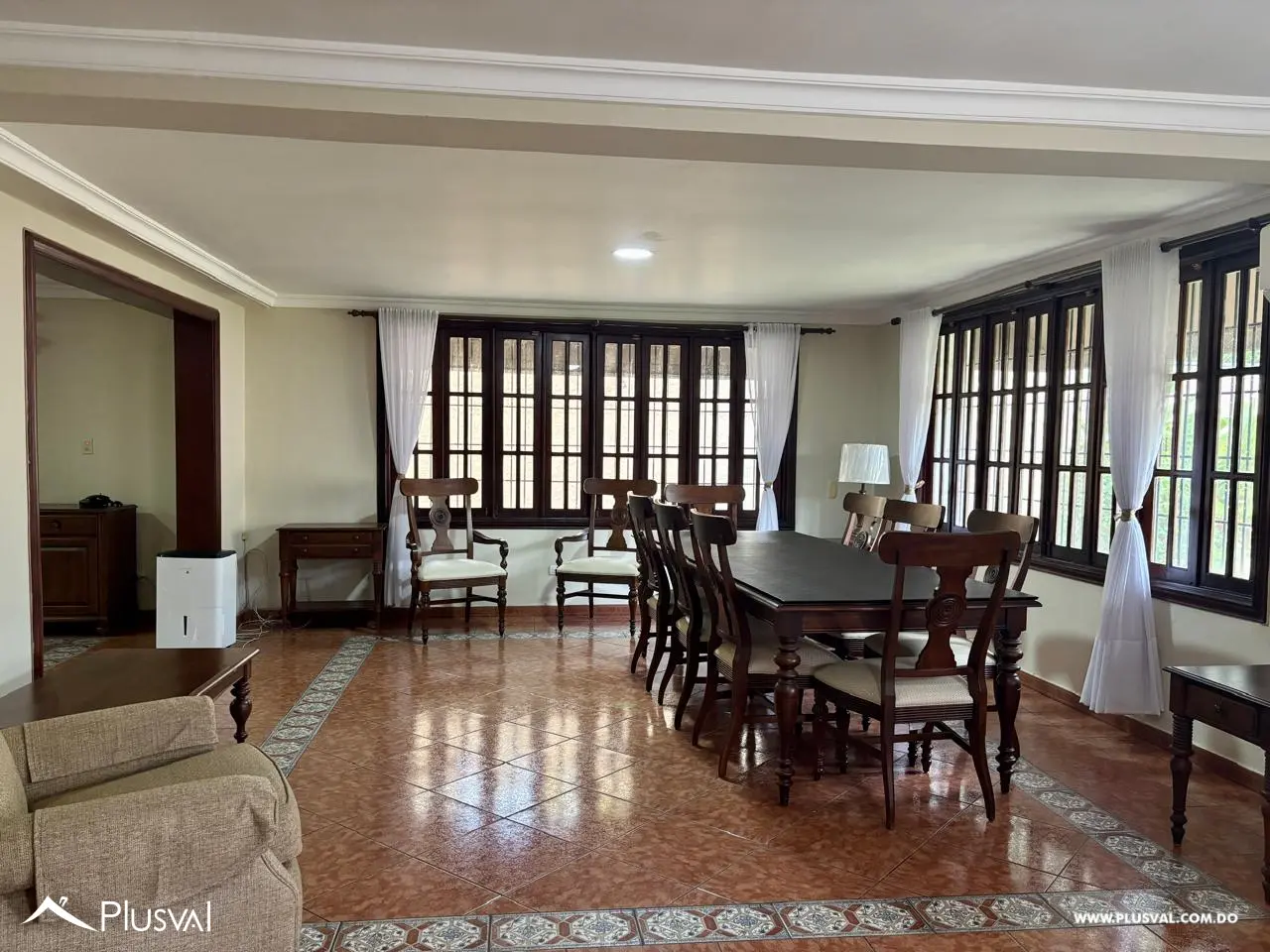 Amplia y clásica casa en alquiler en la mejor zona de Bella Vista 457961