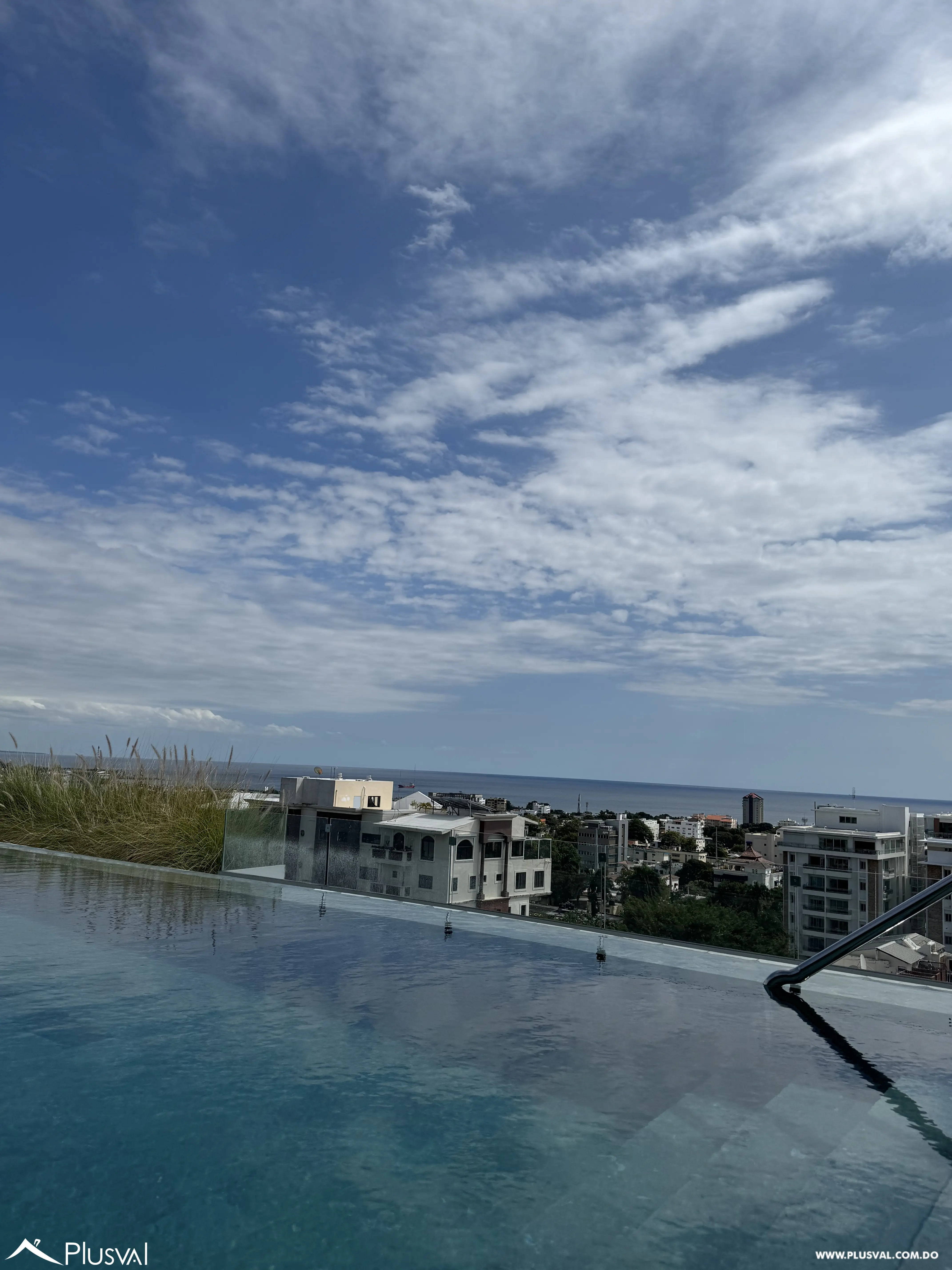 EN EL CENTRO EXCLUSIVO DE GAZCUE - VISTA AL MAR 498560