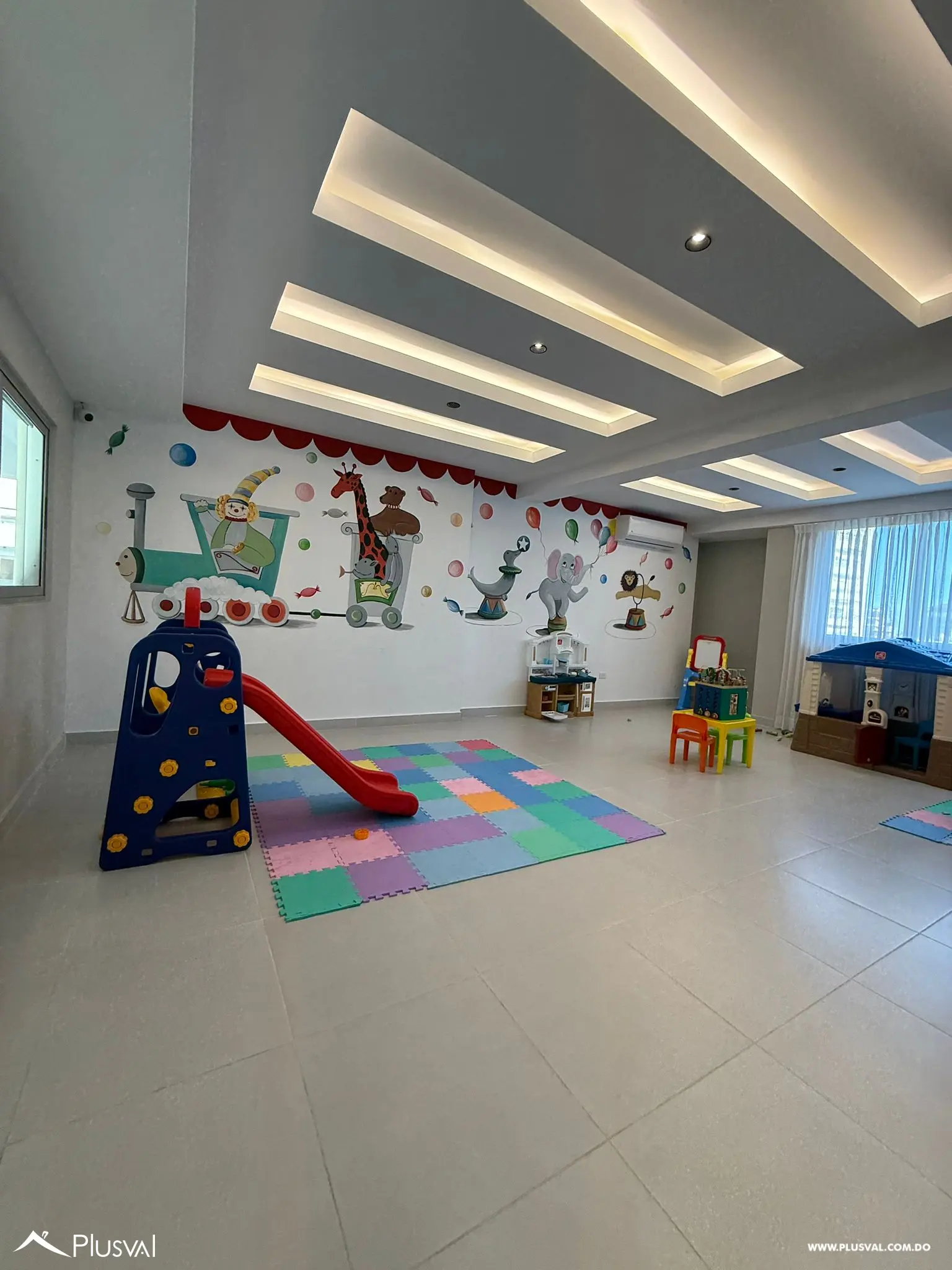 Alquiler de apartamento totalmente amueblado en Evaristo Morales 474074