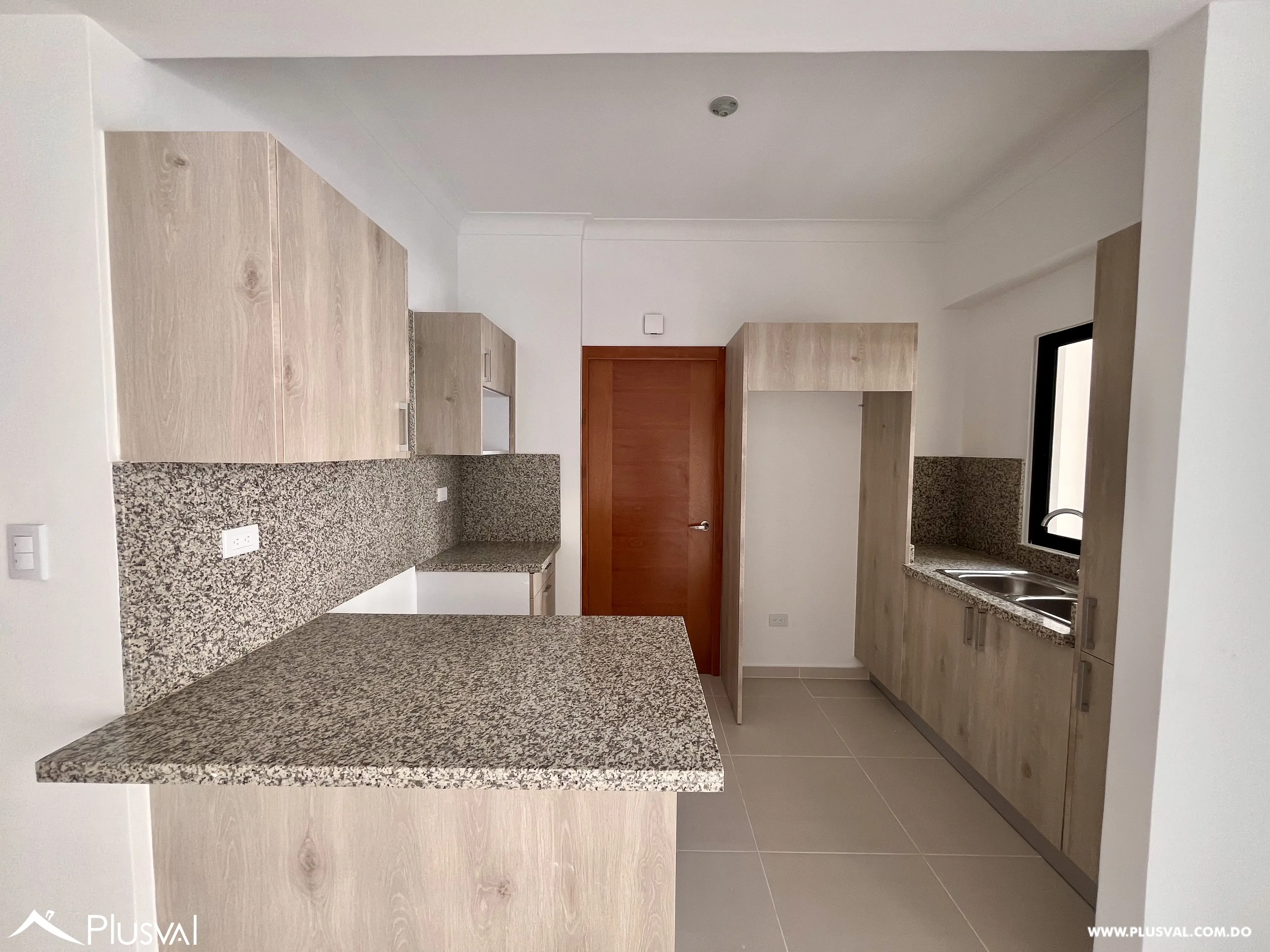 Apartamento en alquiler en Evaristo Morales 481625