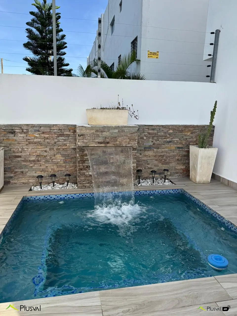 Primer piso con Patio y picuzzi. 448395