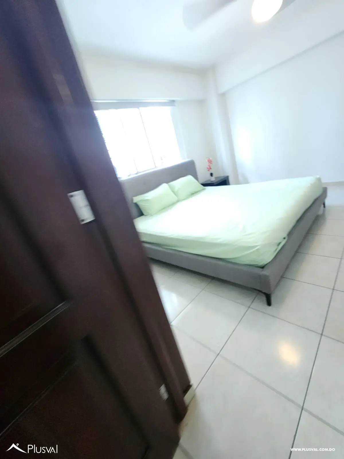 Apartamento de 3 habitaciones en alquiler en Evaristo Morales 497193