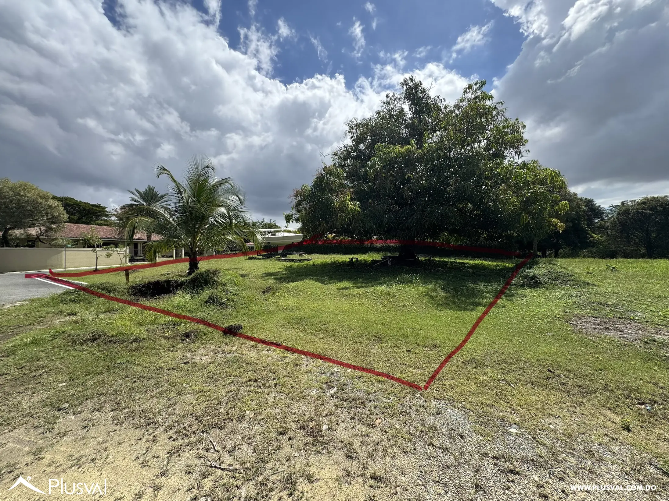 Vendo Excelente Solar en Residencial Los Bambúes- Altos de Arroyo Hondo III 496835