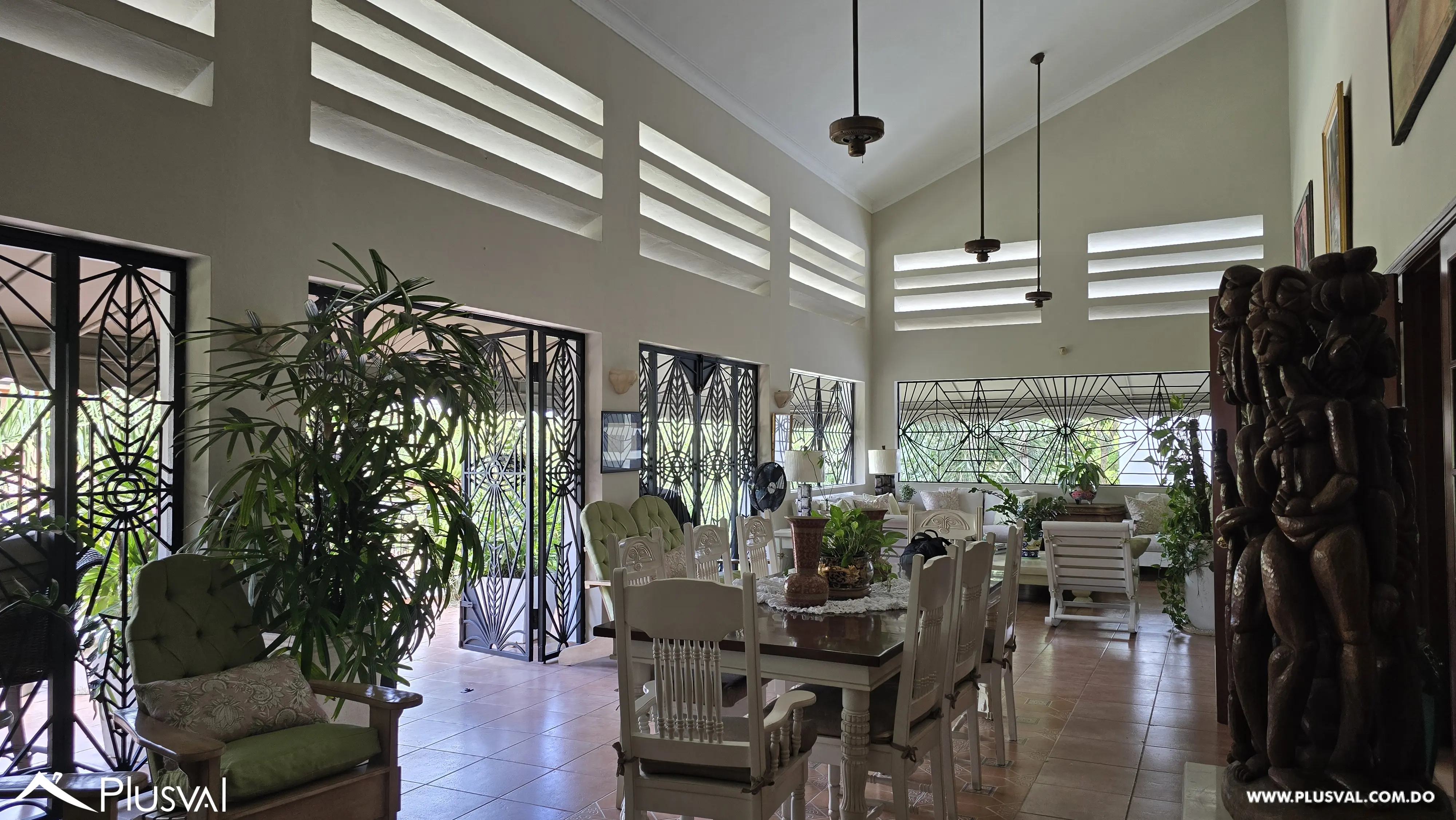 Un Hogar para Crear Recuerdos Inolvidables, Casa en Venta en Cuesta Hermosa I. 479557