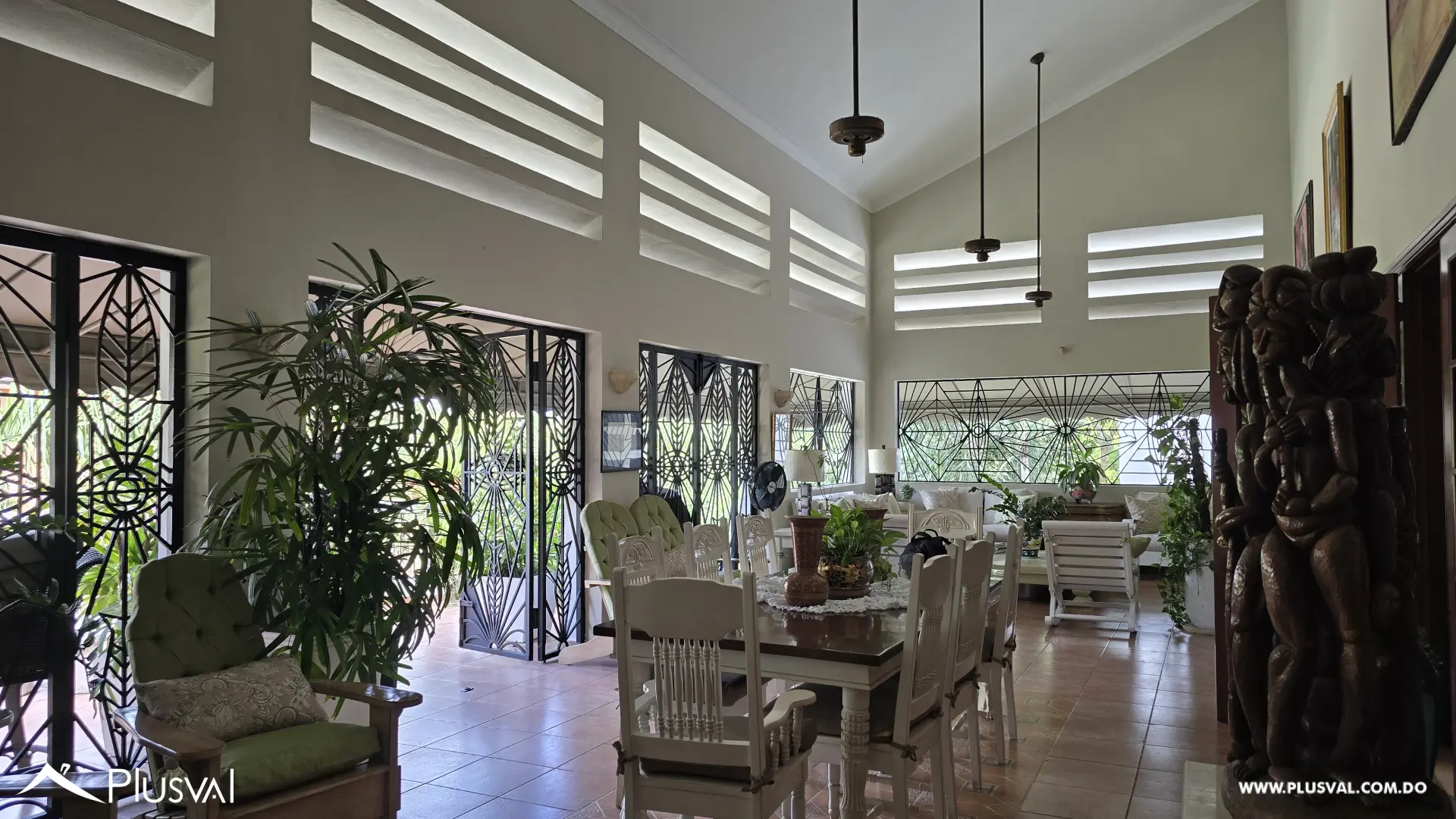 Un Hogar para Crear Recuerdos Inolvidables, Casa en Venta en Cuesta Hermosa I. 479557