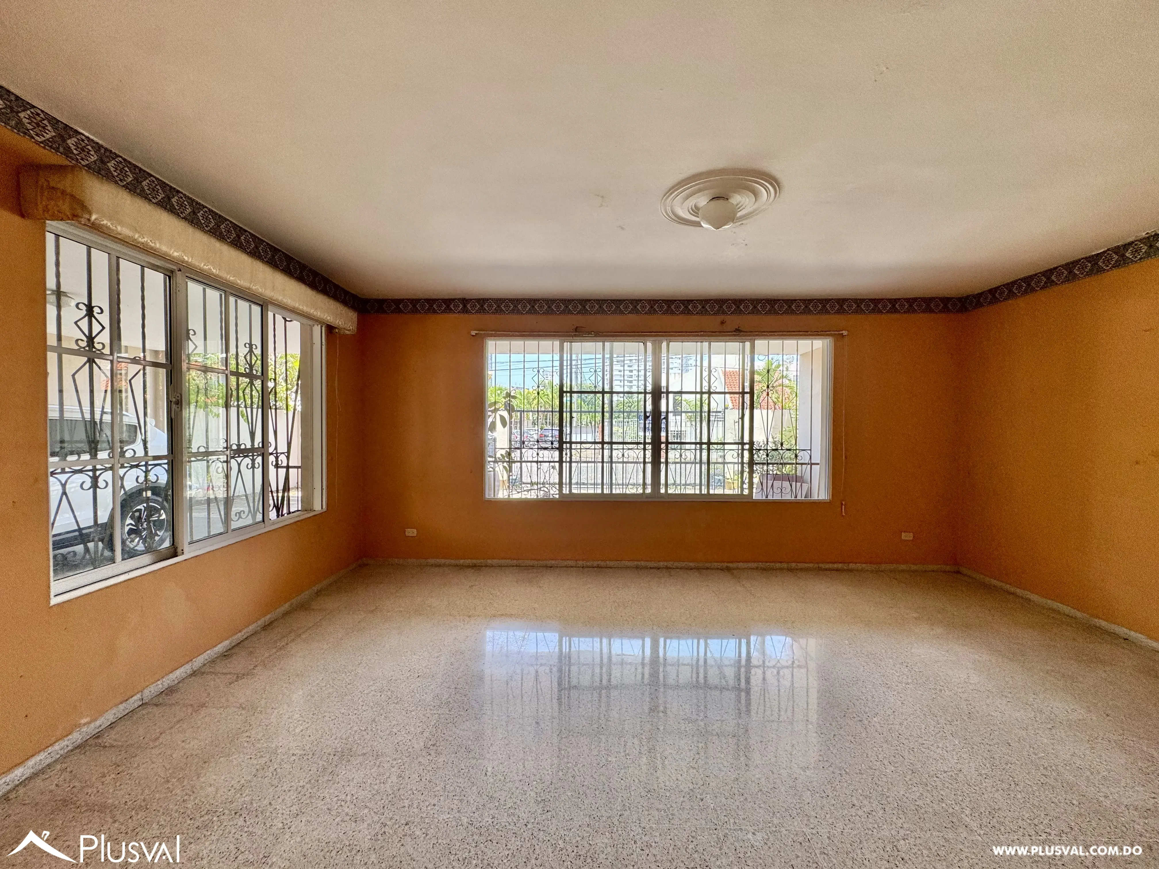 Vendo Maravillosa Casa de 2 Niveles en Los Cacicazgos 519144