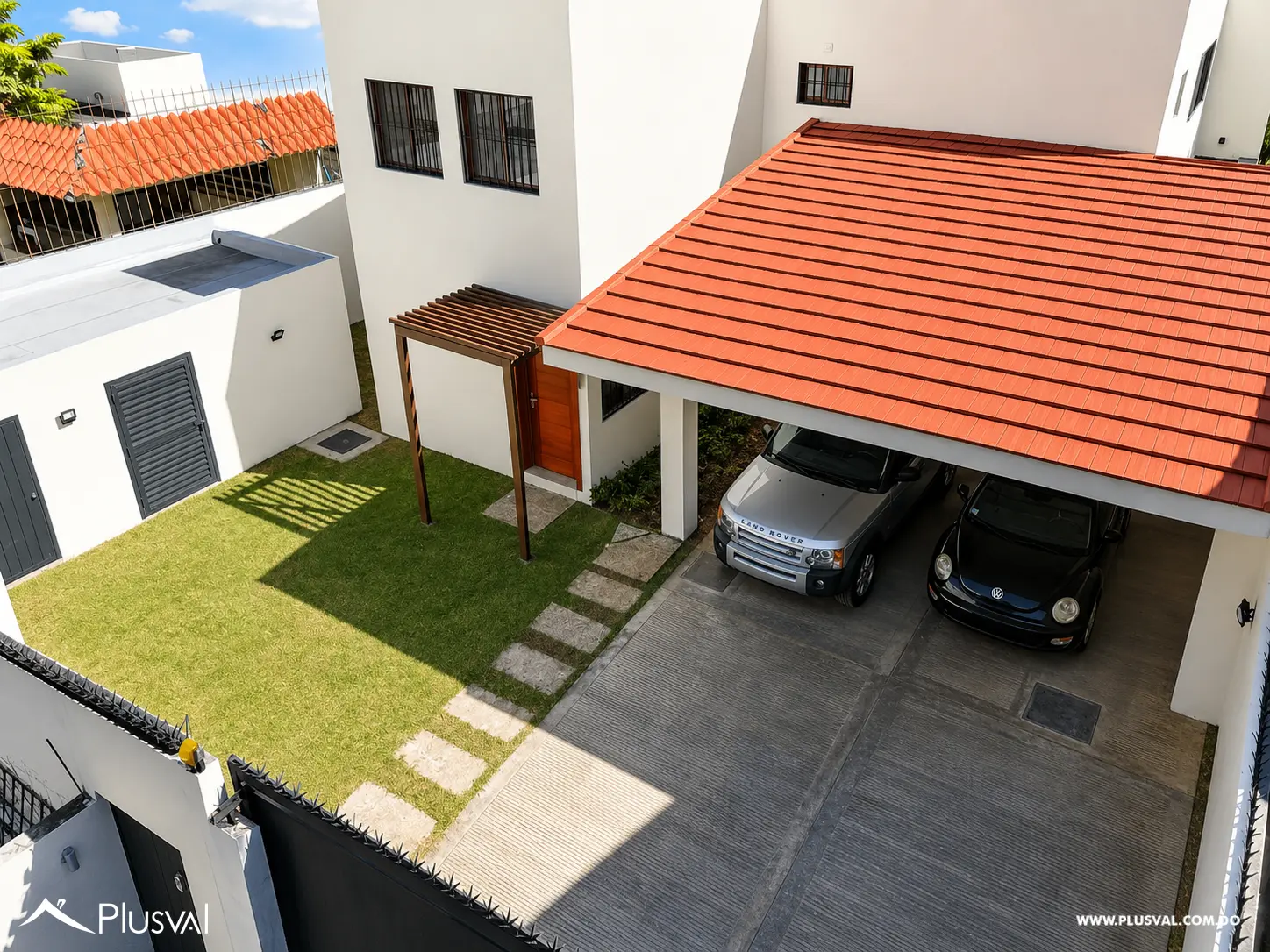 Casa en alquiler en Ensanche Paraíso | Uso residencial o comercial 520038