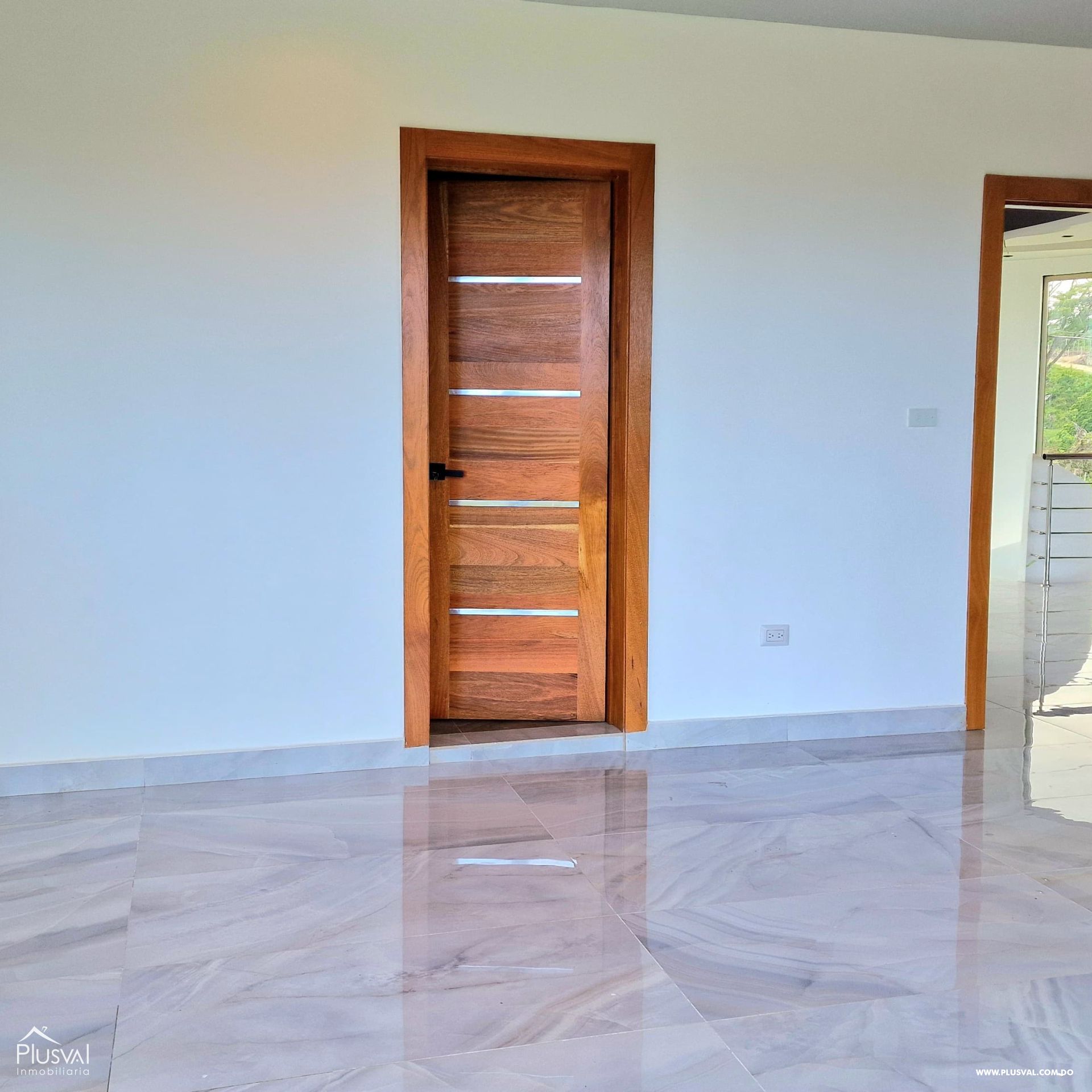 Exclusiva Casa de Lujo en Cabrera 380986