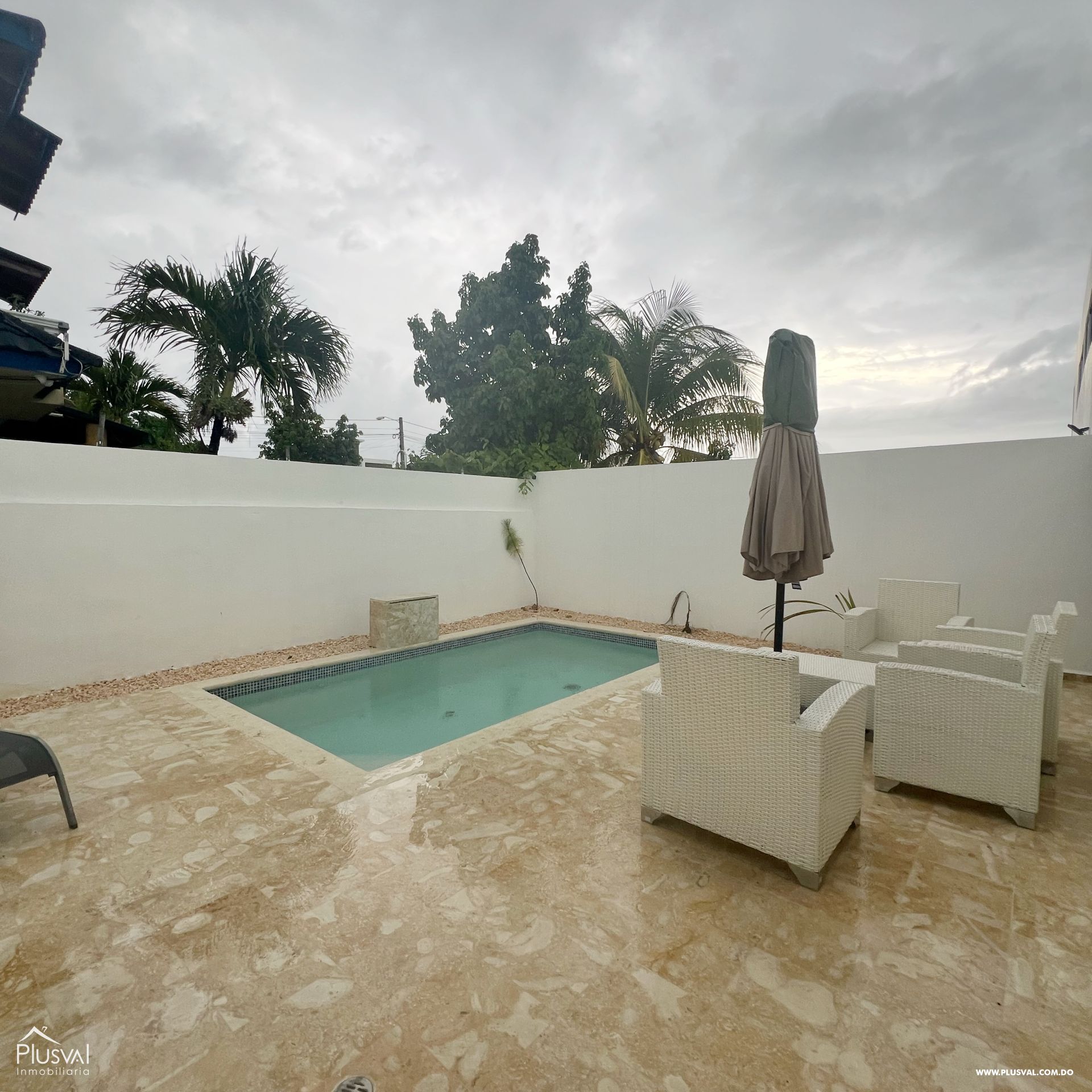 Espaciosa casa de dos niveles en renta en el paraiso de Punta Cana 373690