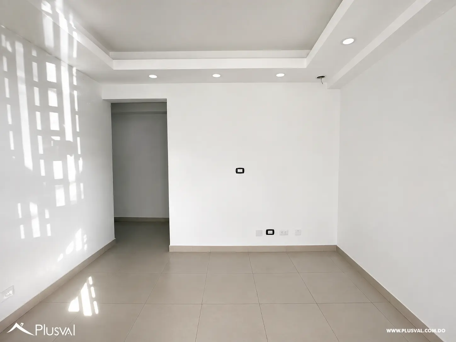 Alquilo Excelente Local Comercial en 1er Nivel en el Vergel 525065