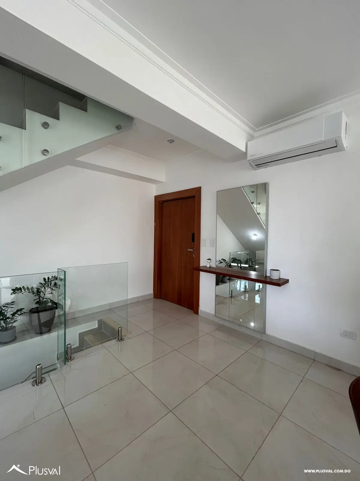 Amplio Apartamento en Venta En Naco 477265