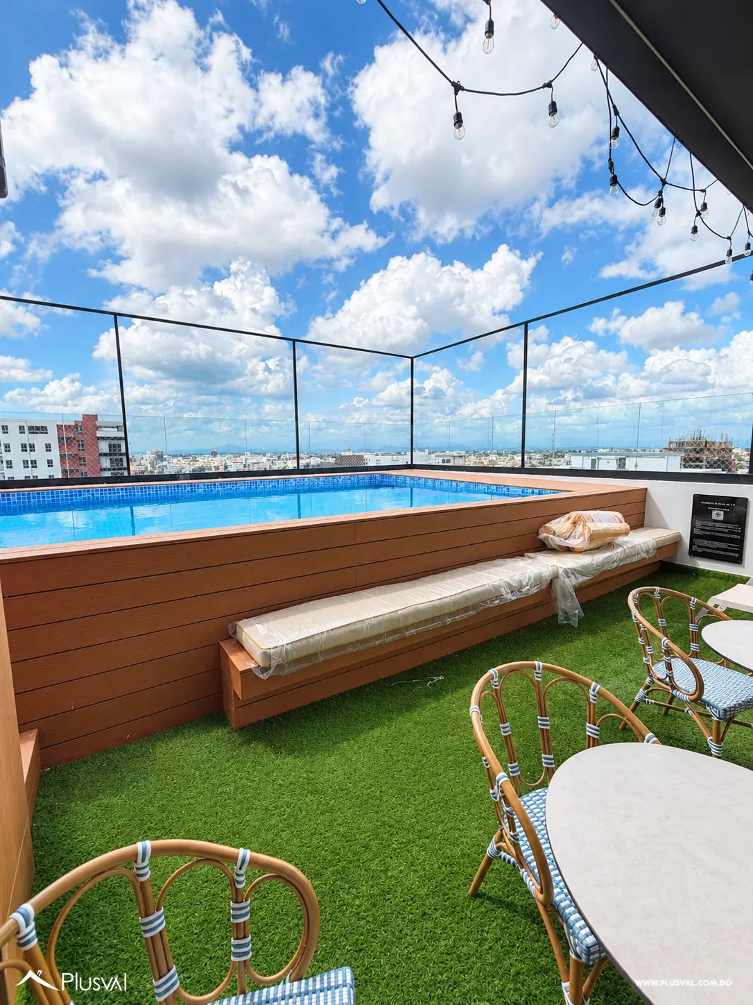 Apartamento en venta de 3 habitaciones en Evaristo Morales 530998