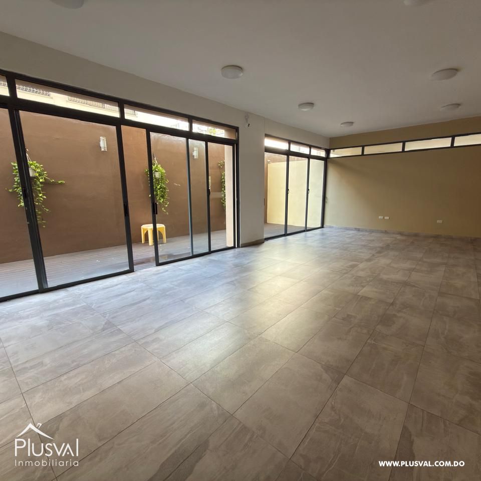 Alquiler en moderna torre en Evaristo Morales 481902