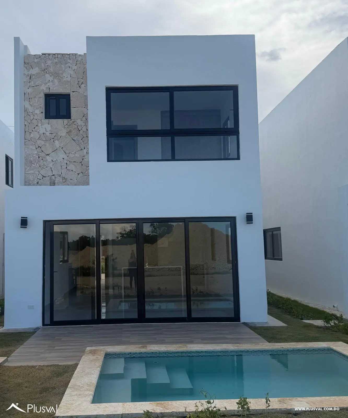 Villa amplia de 3 habitaciones a 12 minutos de Downtown 535378