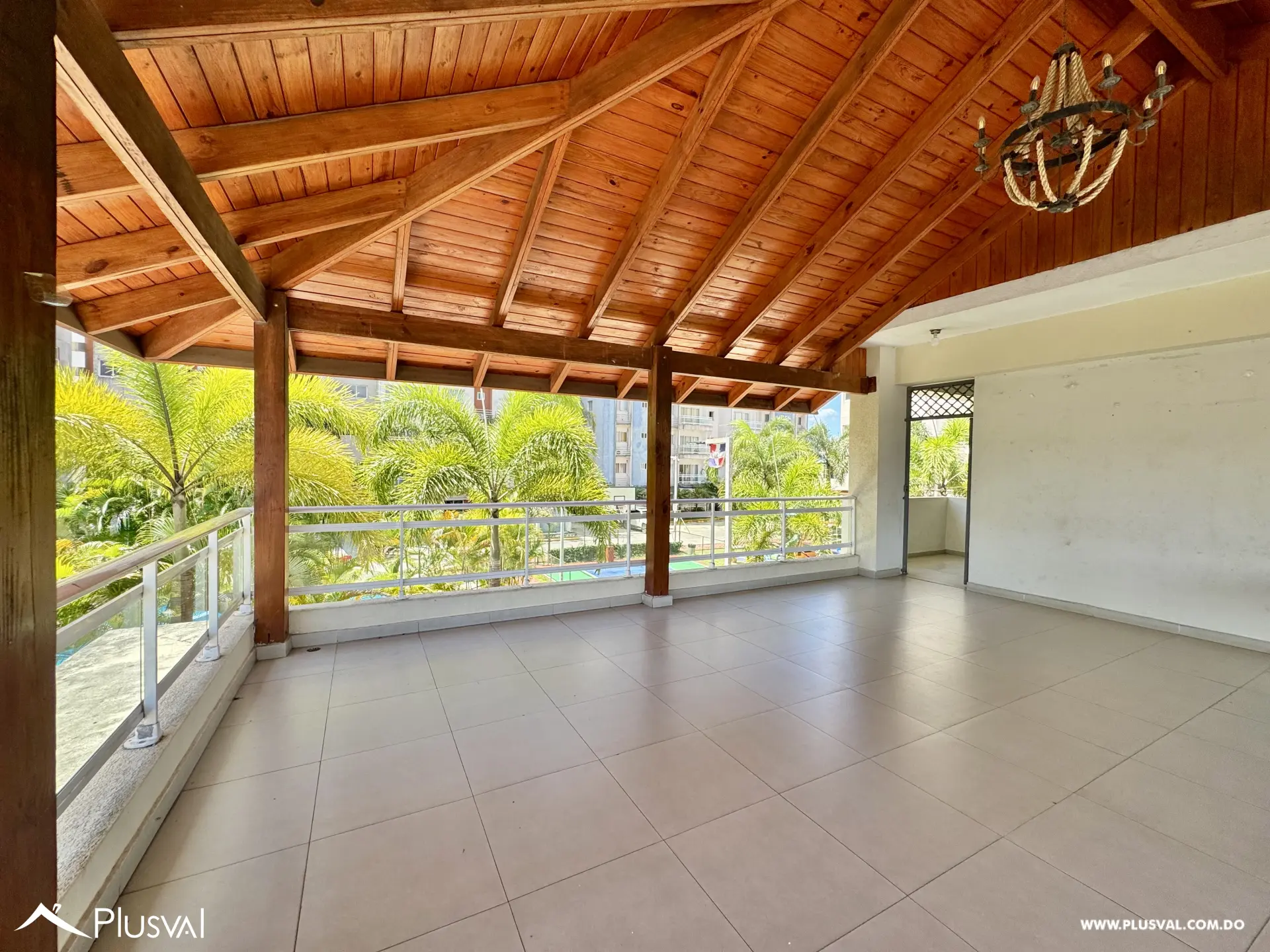 Alquilo Excelente Apto. Amueblado con Hermosa Vista y buena  Distribucion 527608