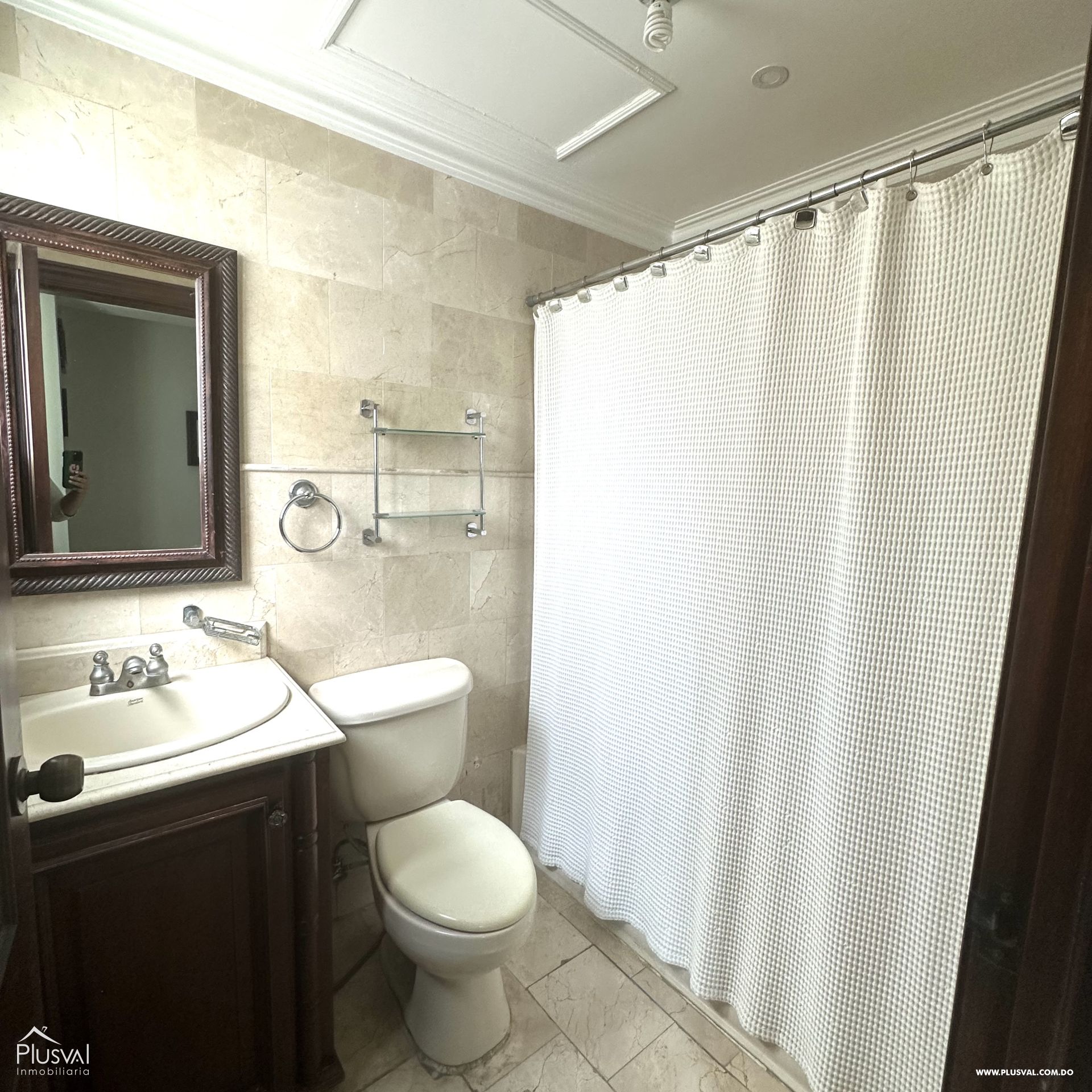 Apartamento de alquiler amueblado en Piantini 374027