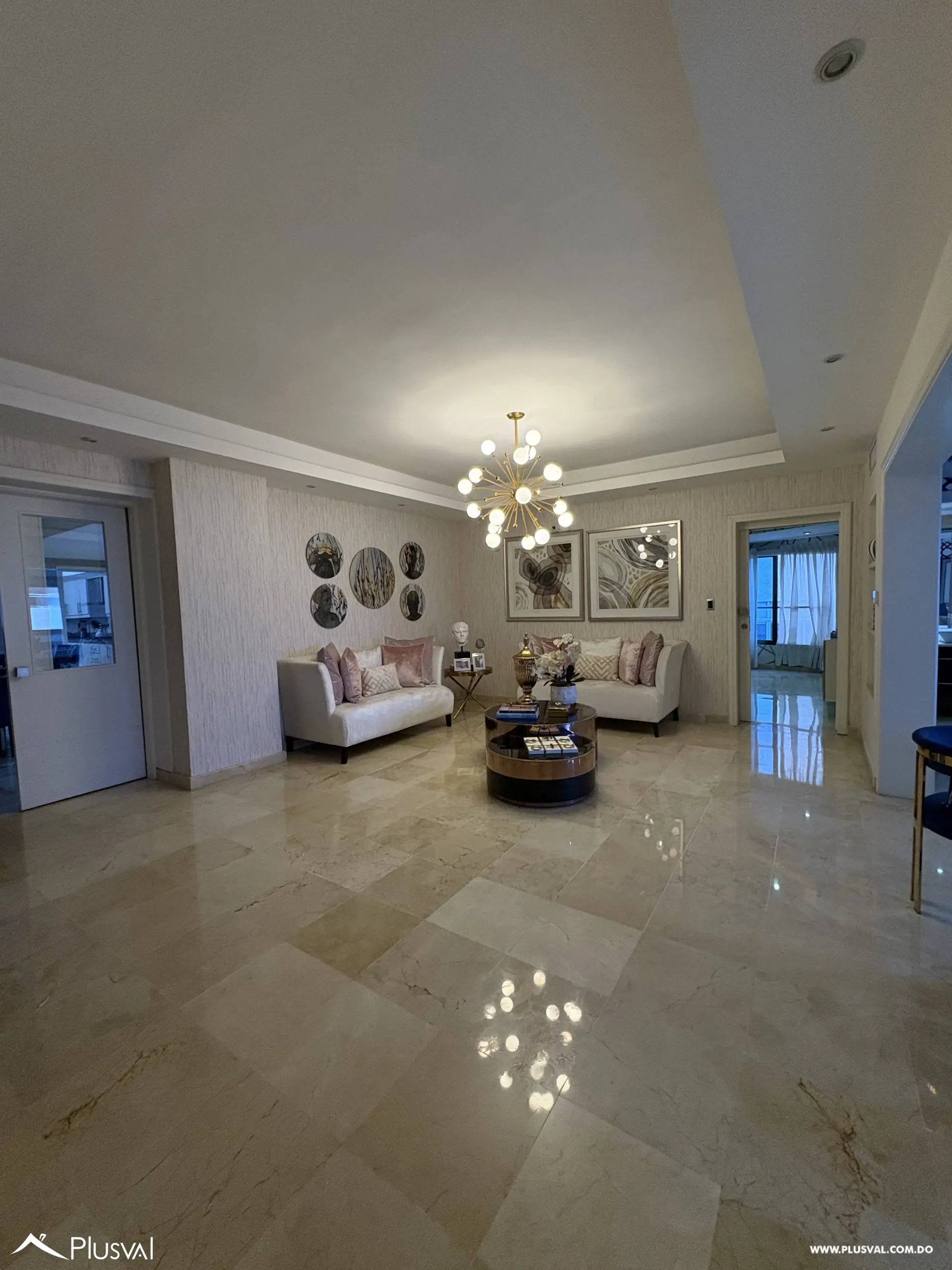 Excelente apartamento en Naco con 5 parqueos y muy buenas áreas sociales 480280