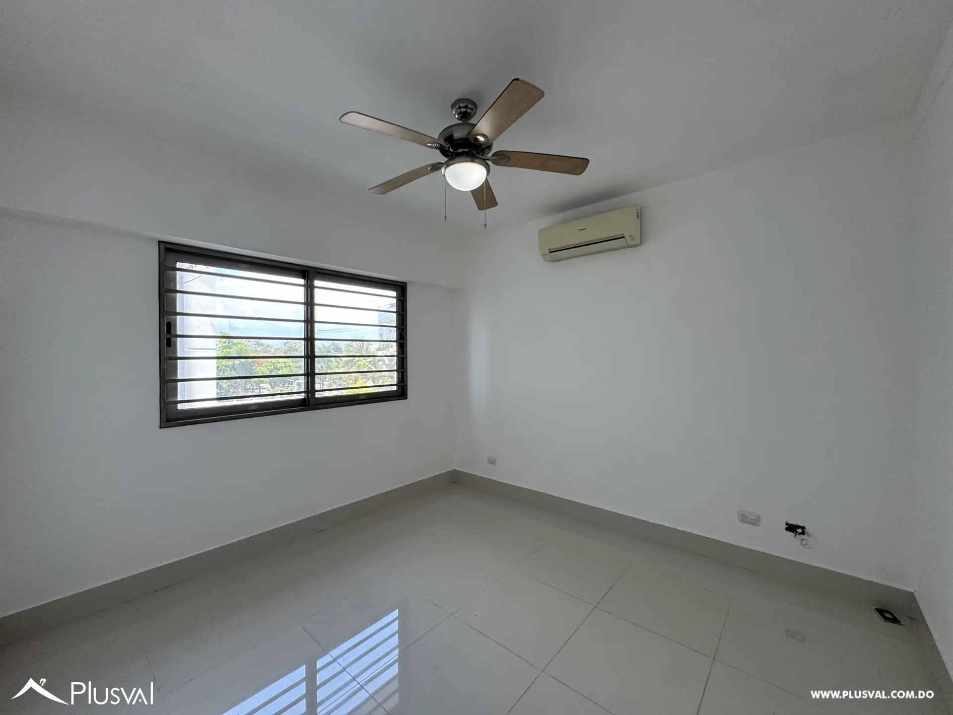 Apartamento en alquiler en Los Cacicazgos con terraza privada | 3 habitaciones 531242