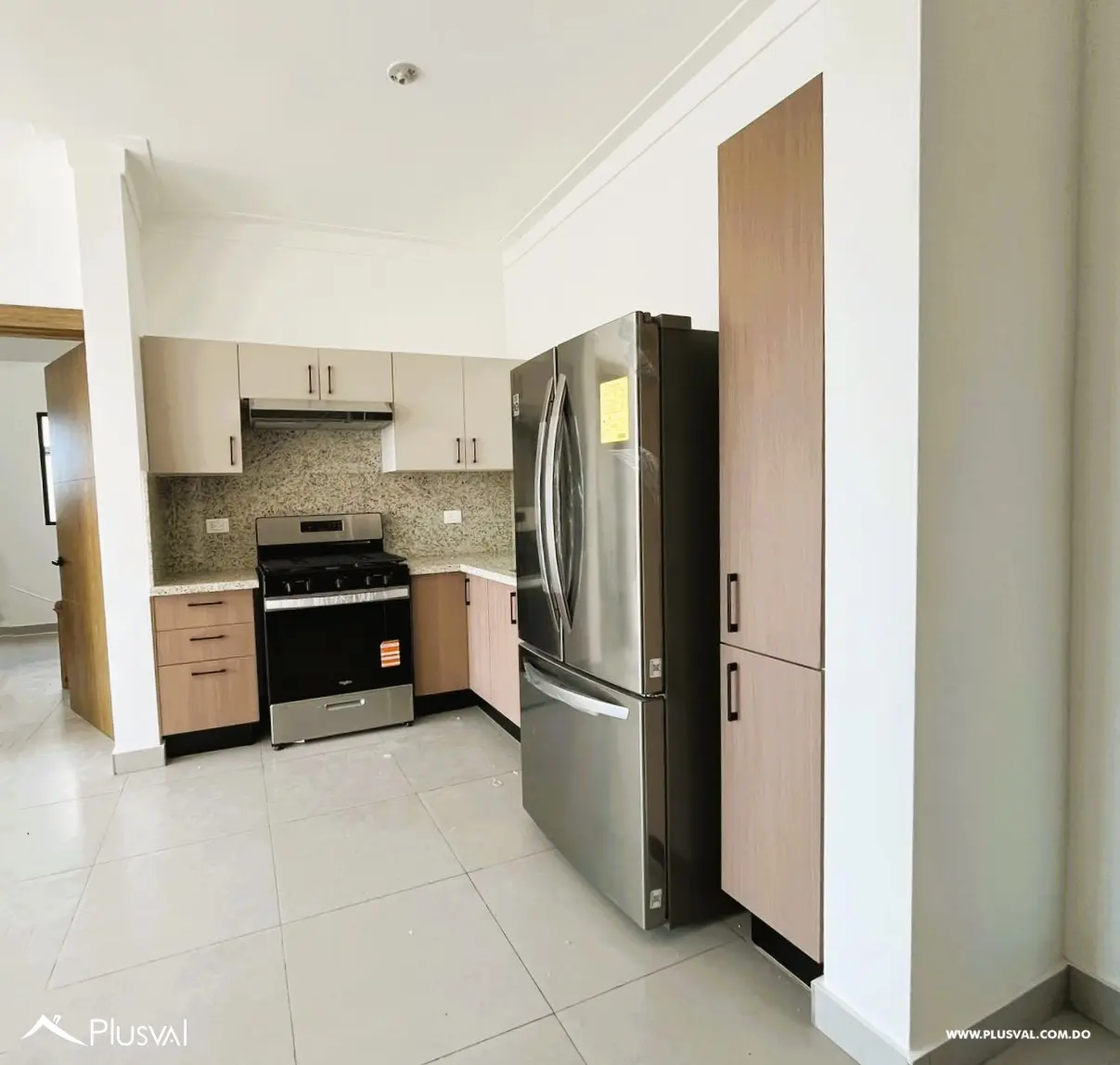 Apartamento de 2 habitaciones con línea blanca en alquiler 526105