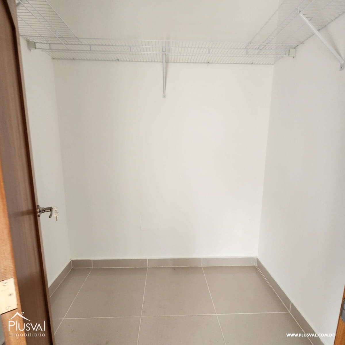 Apartamentos en venta de 3 habitaciones próximo al homs 298212