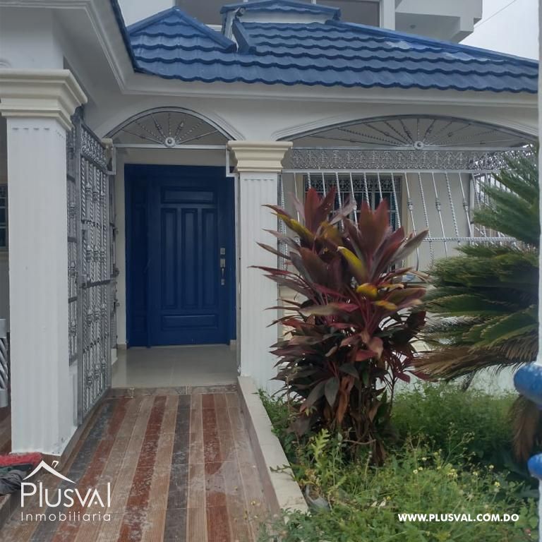 Amplia casa de dos niveles en venta en excelente zona 301977