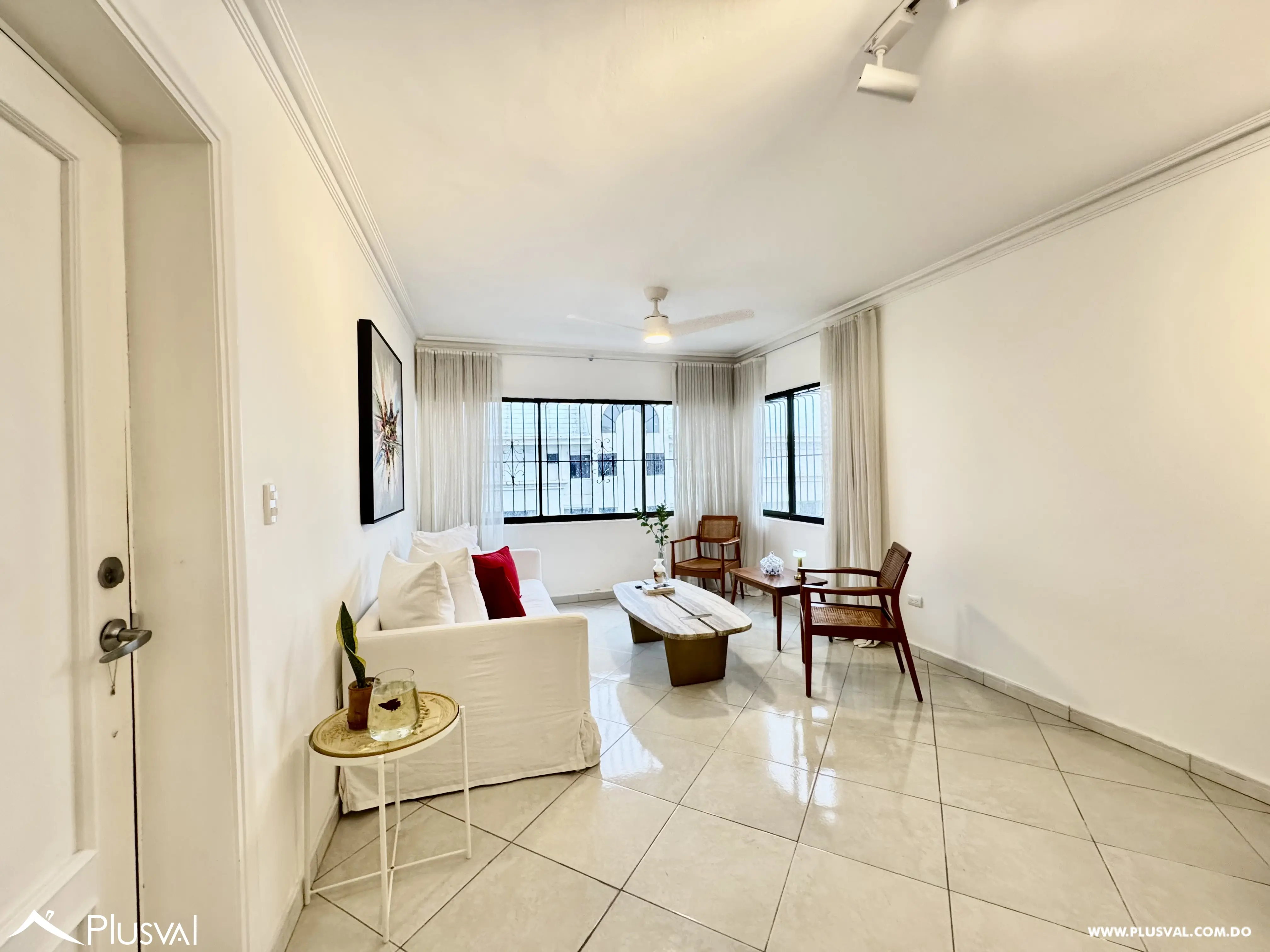 Alquilo Excelente Apto en el Corazon de Naco 482699