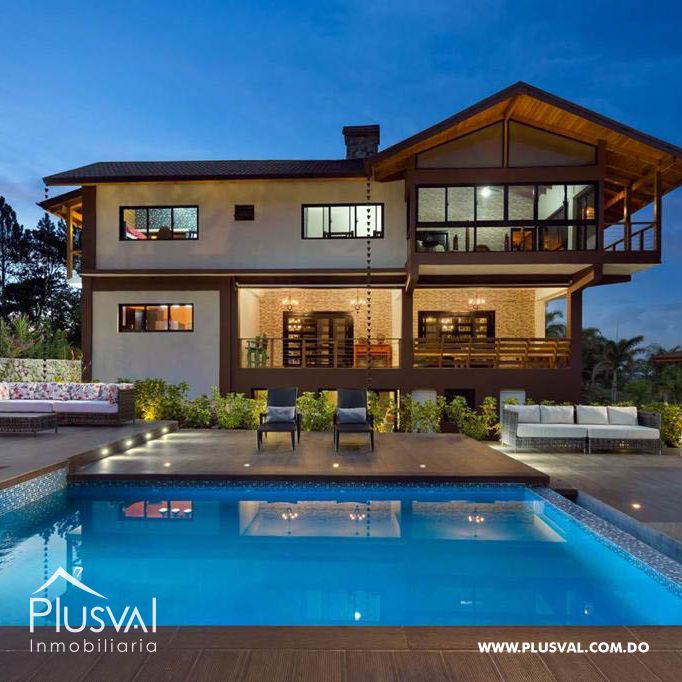 Hermosa Villa en Venta con Vistas de montañas en Mata de Plátano. 303839