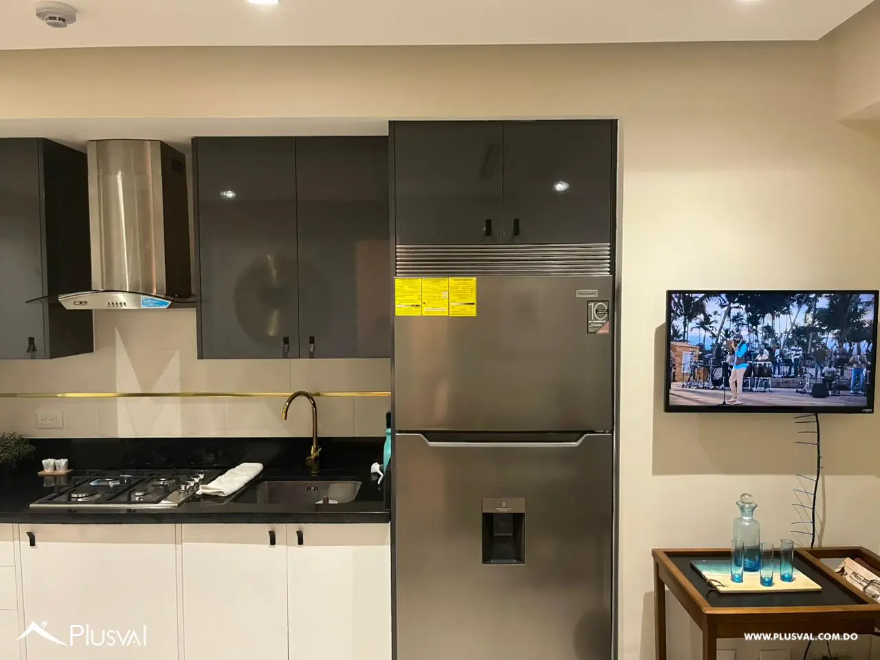 Moderno apartamento finamente amueblado en  Naco. 470375