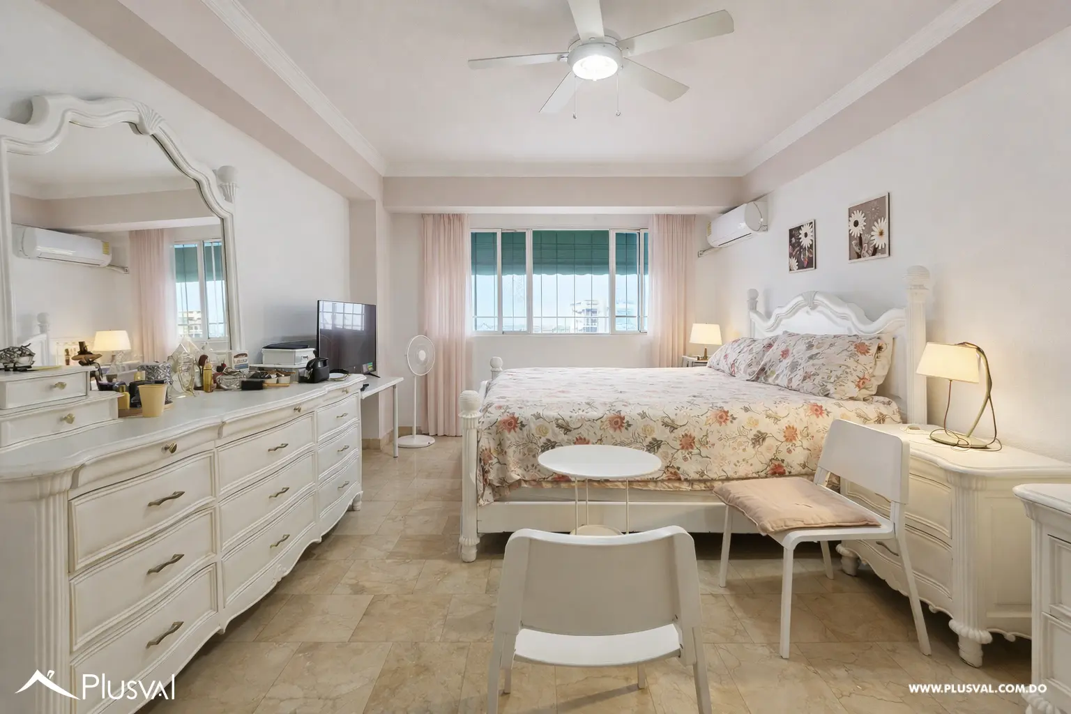 Penthouse Clásico en Renacimiento – Doble Terraza y Jacuzzi Privado 516112