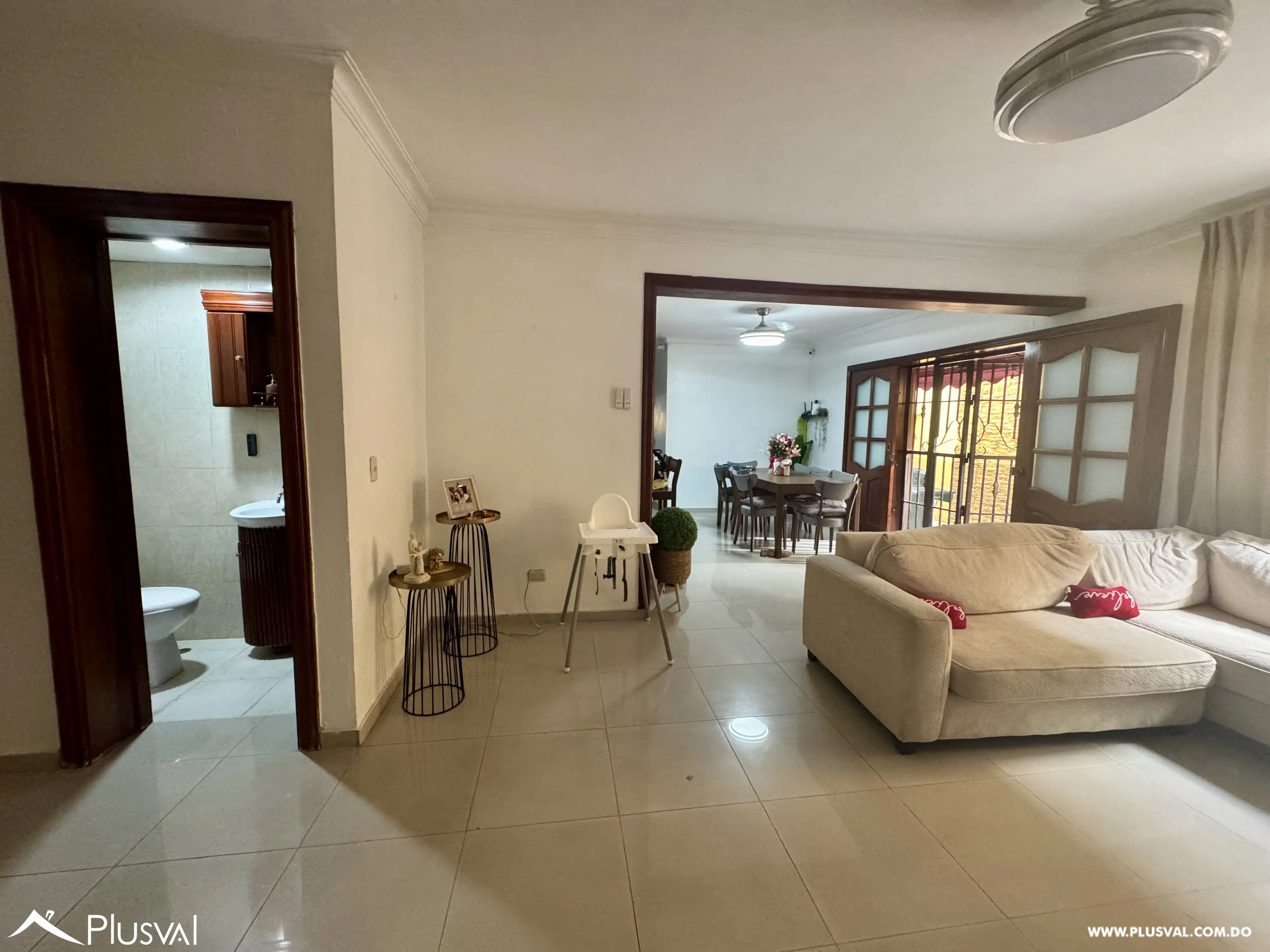 Amplio apartamento ubicado en Alma Rosa I, Santo Domingo Este 527330