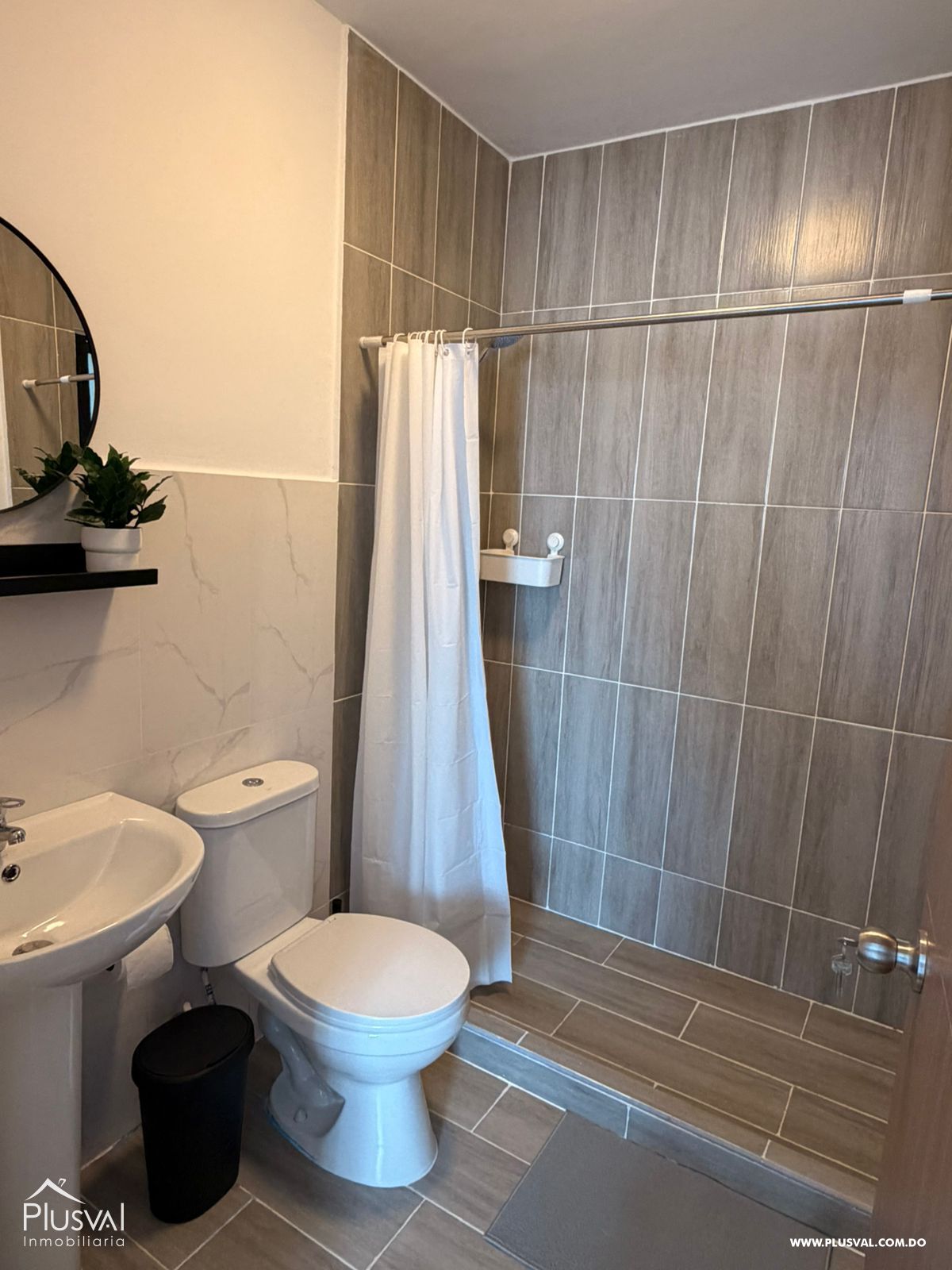 Apartamento amueblado en Renta de 1 habitación en 4to nivel con areas sociales completas en Punta Cana 491953