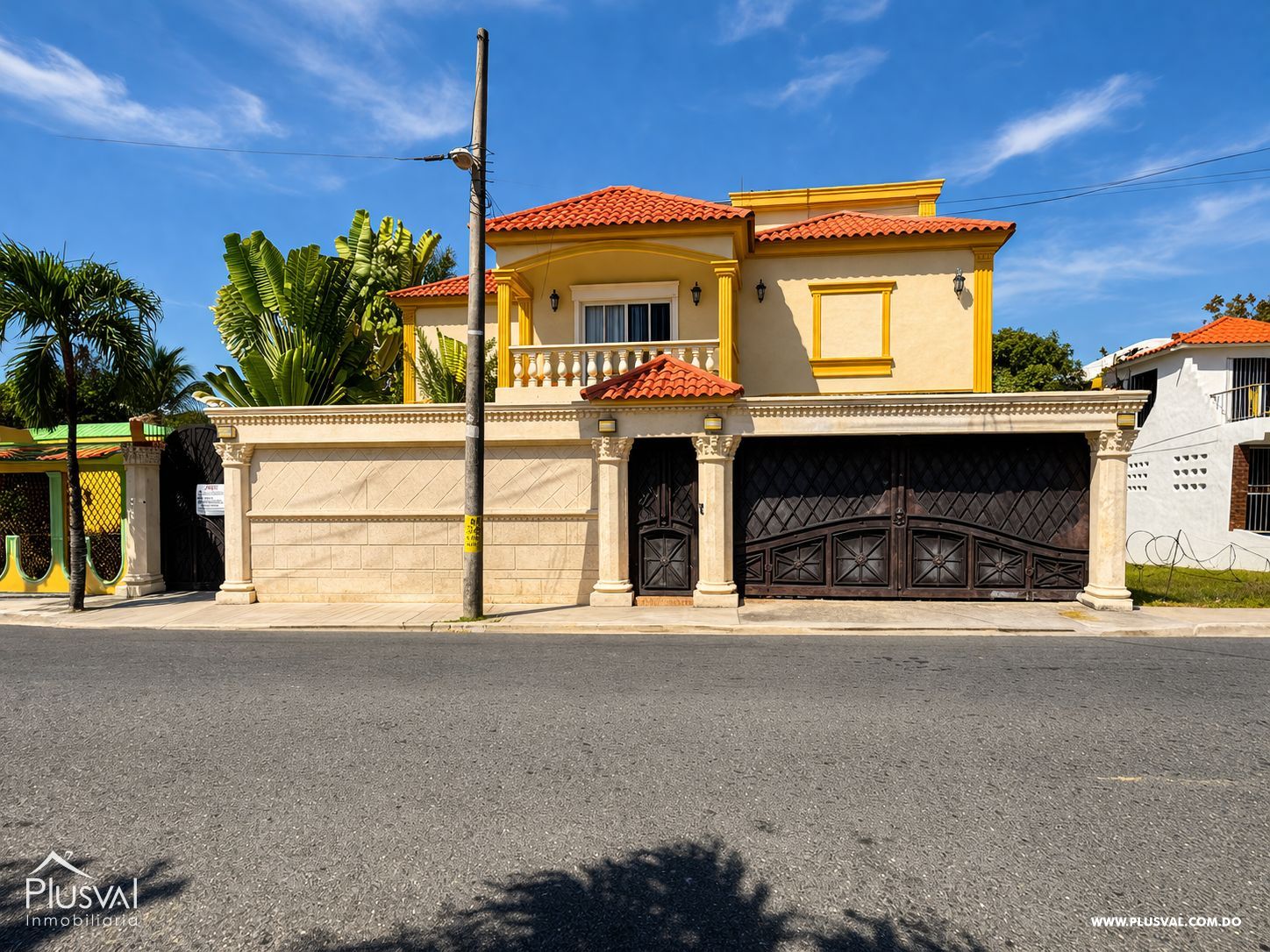 Casa de amplia con Piscina a 3 Minutos del Próximo City Center 498913