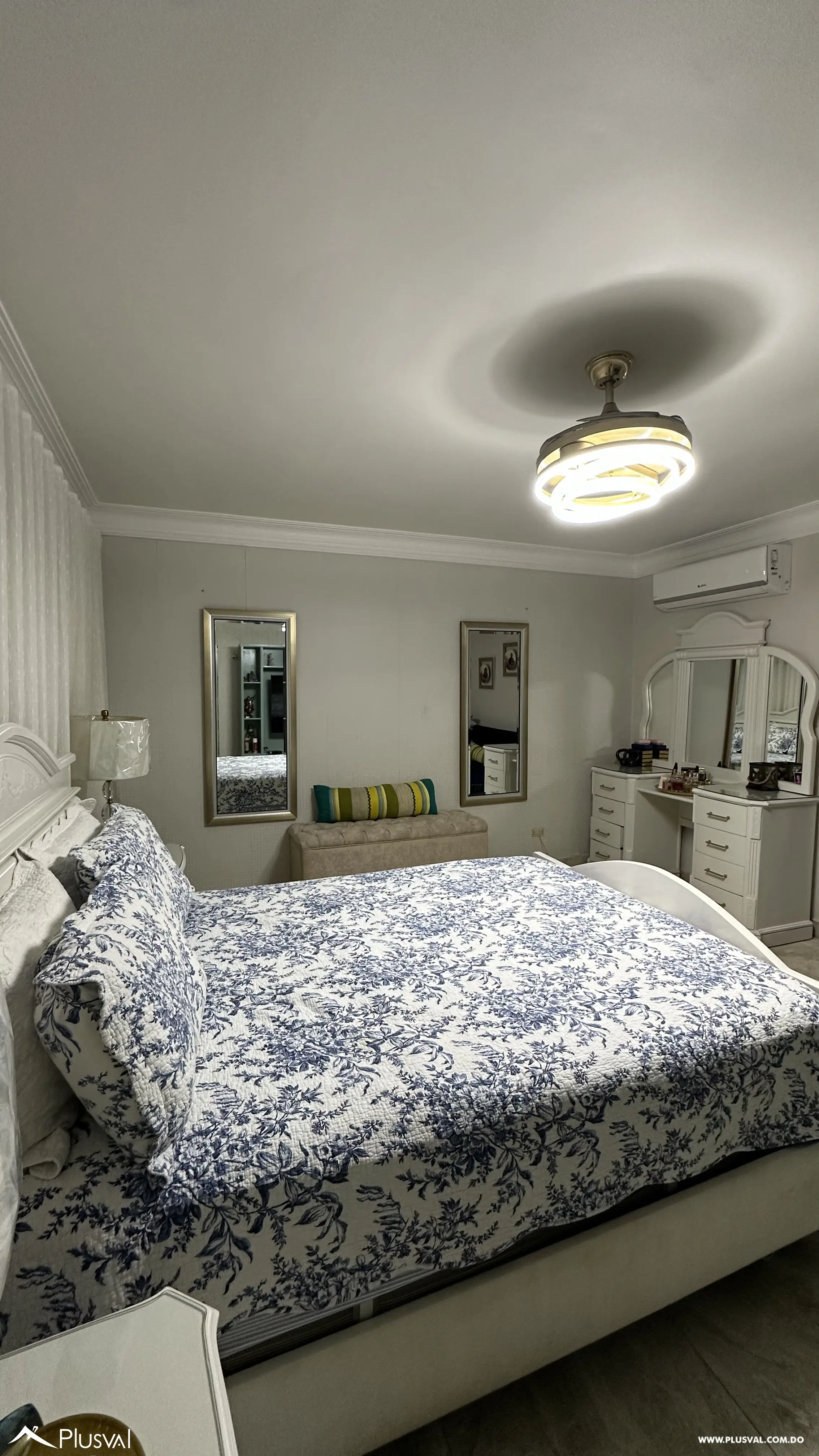 Apartamento en Venta en Evaristo Morales | 3 Habitaciones y 2 Parqueos en Santo Domingo 505391