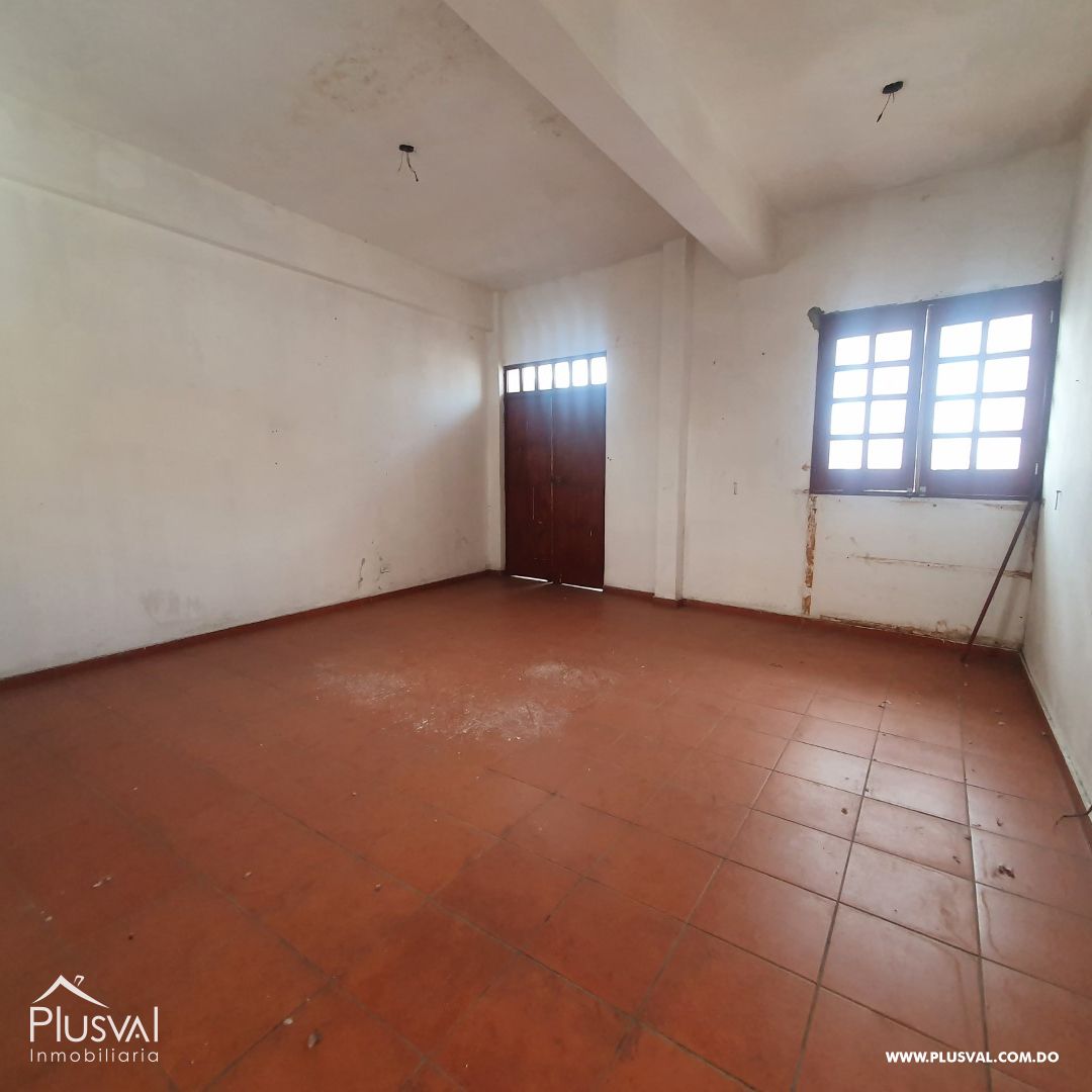 Edificio en venta en la Zona Colonial de 4 niveles 223532