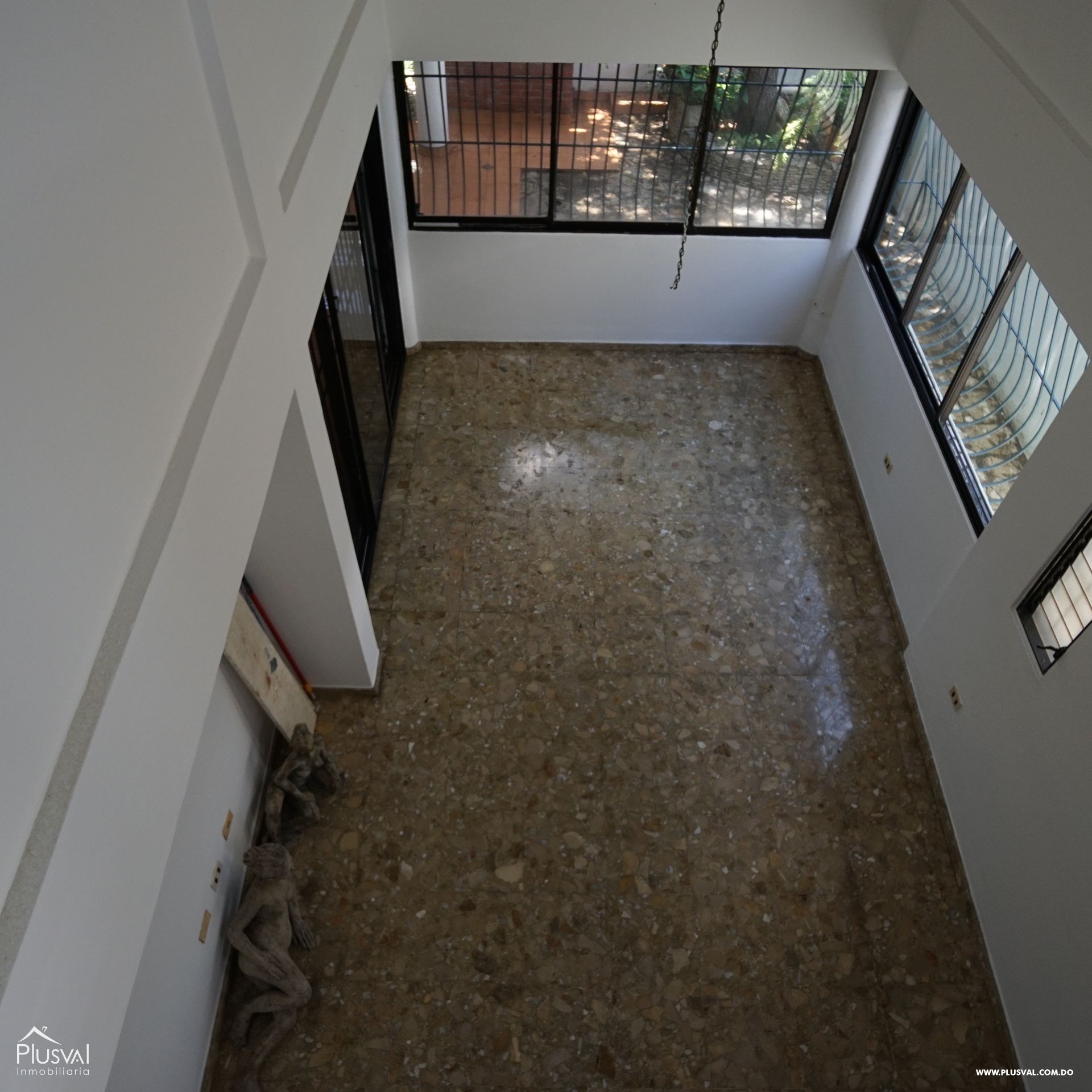 Amplia casa en VENTA en Cuesta Brava. 383604
