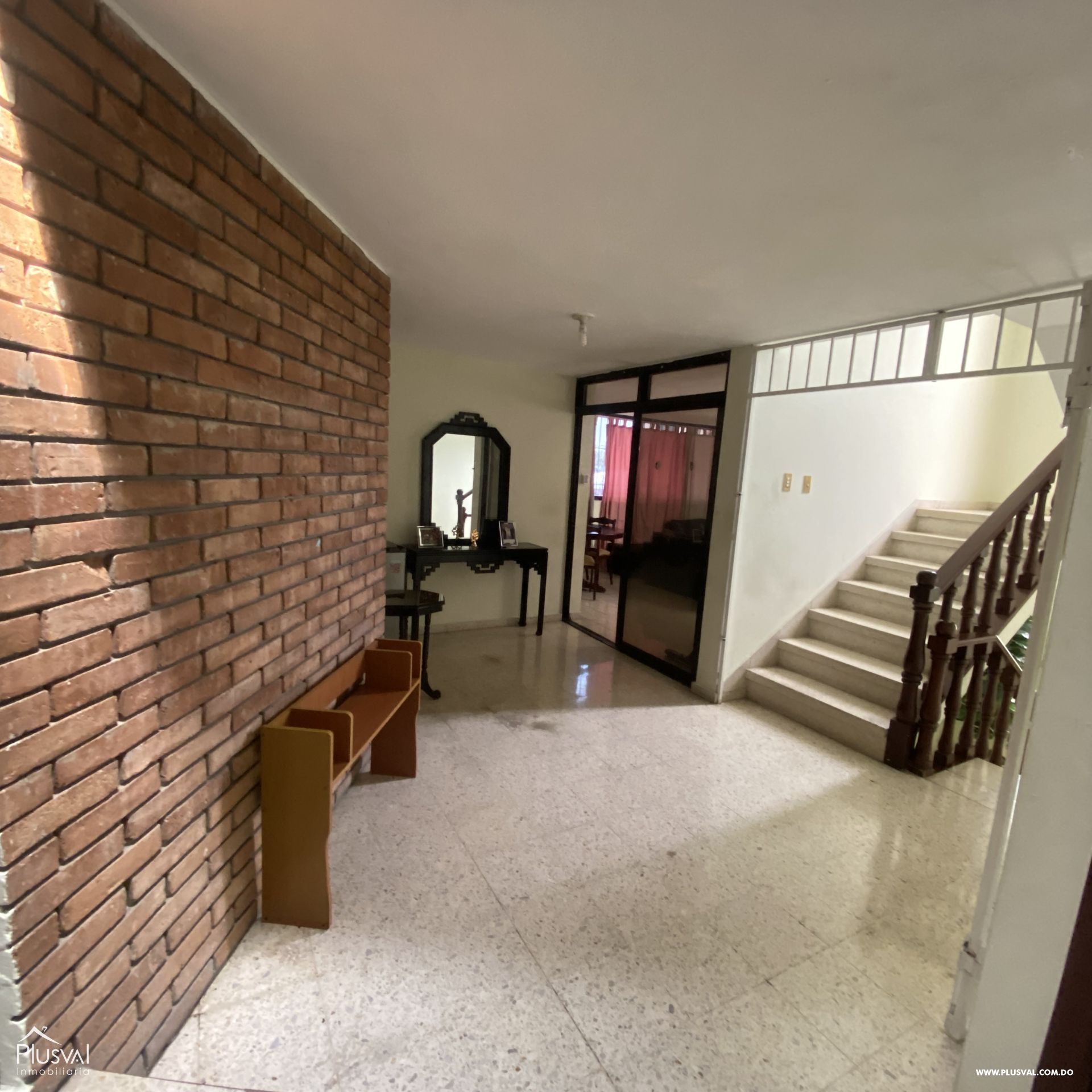Excelente casa de 2 Niveles en los Restauradores en venta 239629