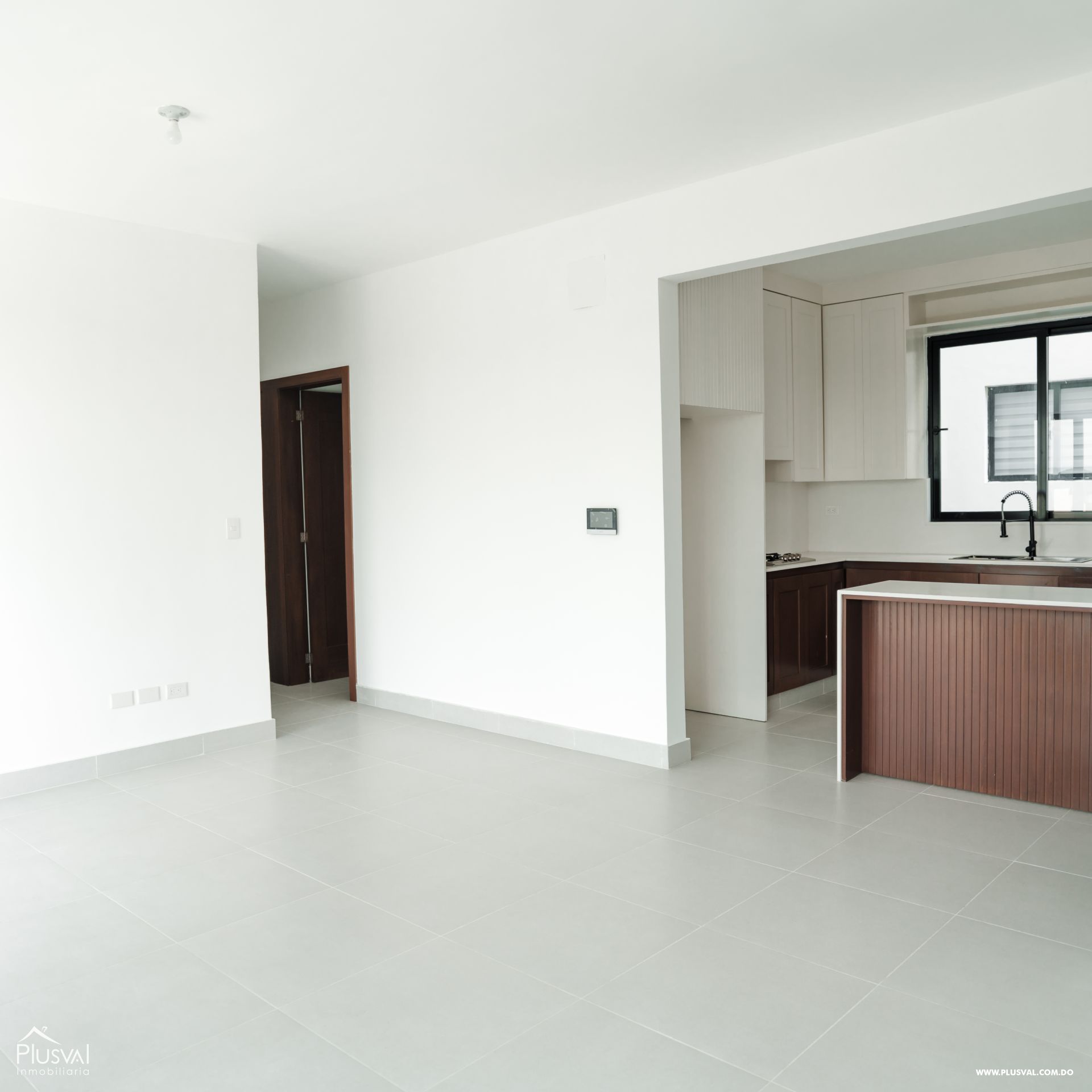 Apartamento ubicado en un 2do nivel en una torre próxima al HOMS 487713