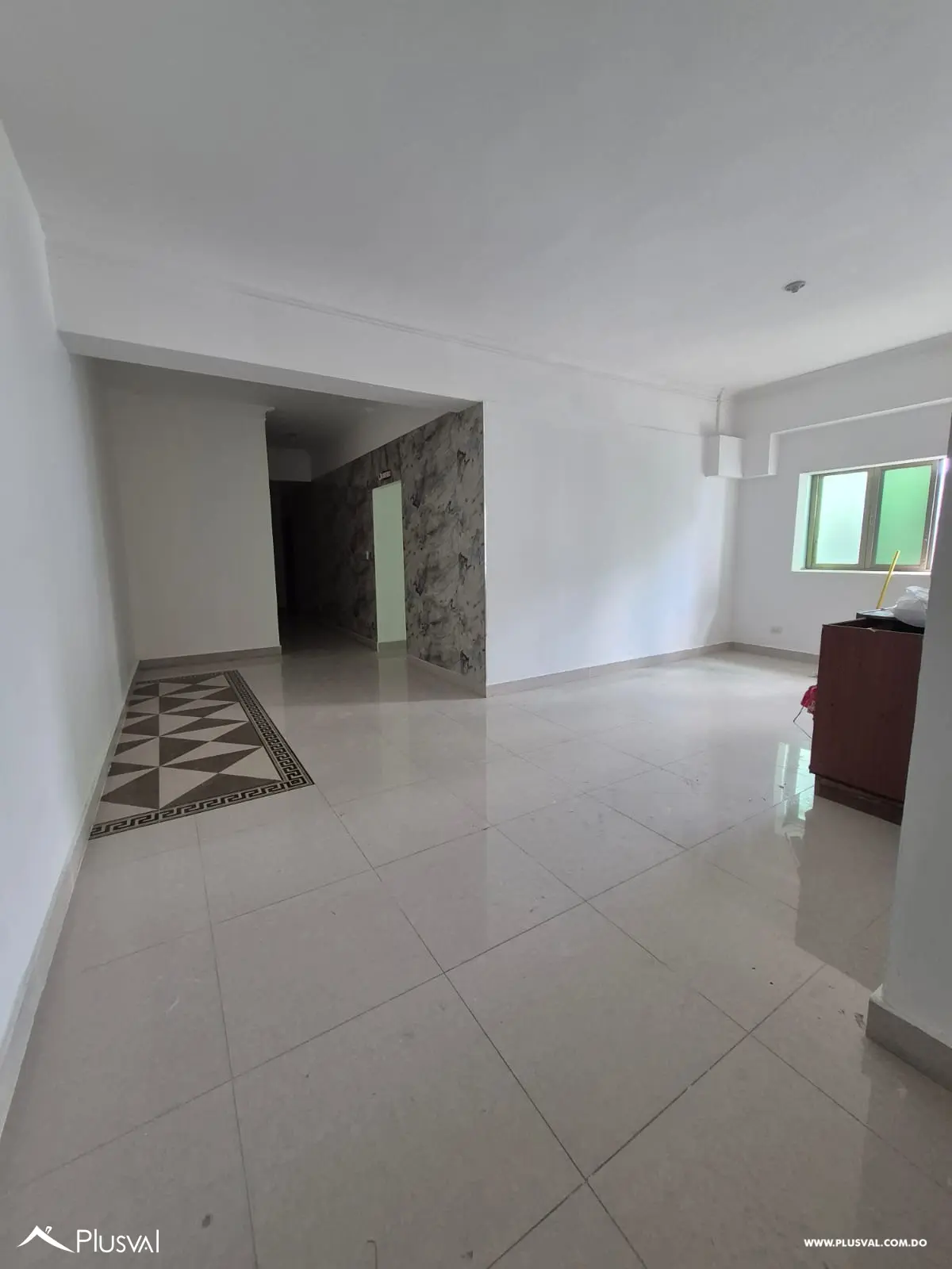 AMPLIOS LOCALES COMERCIALES EN ALQUILER EN BELLA VISTA 497327