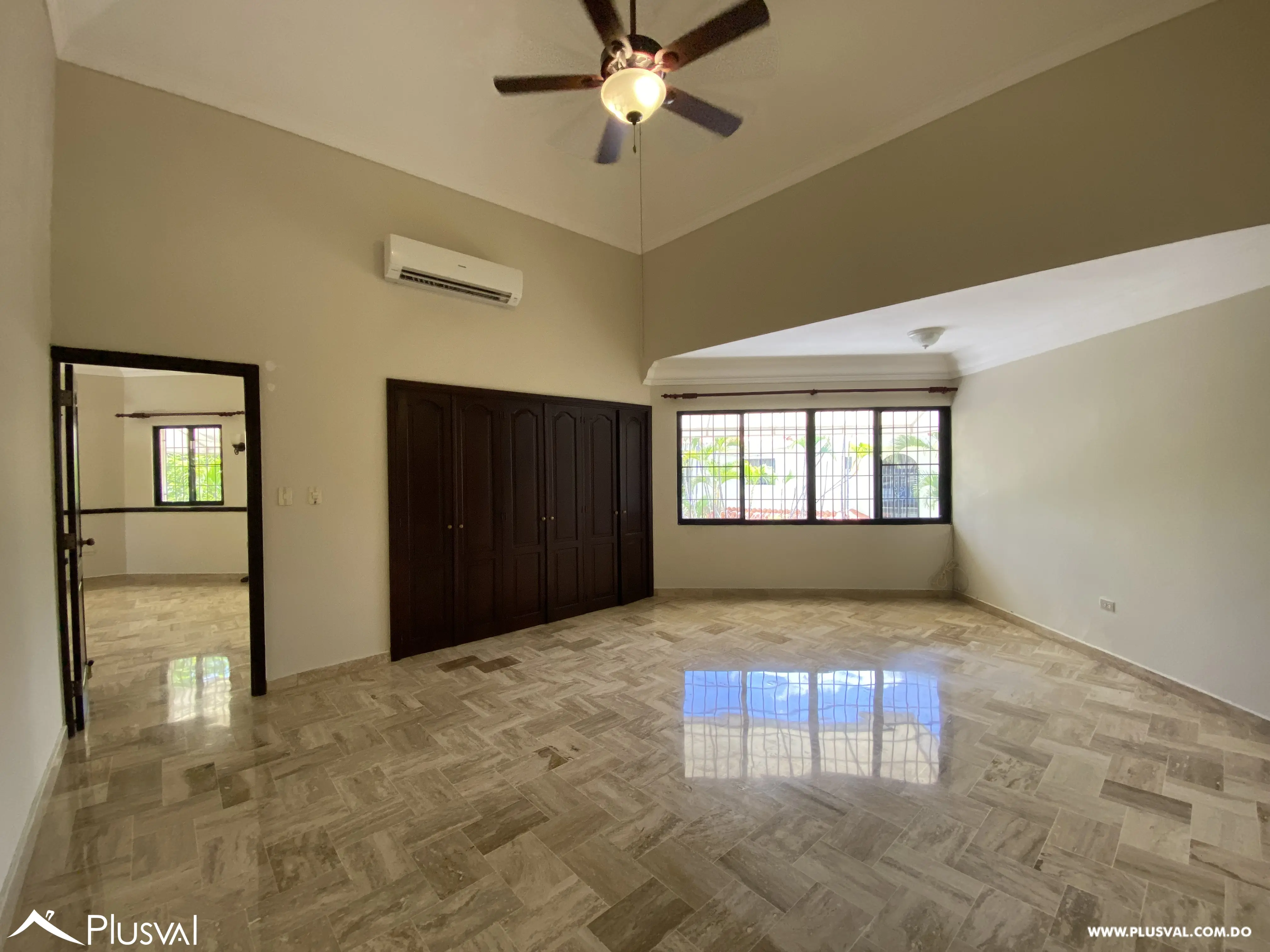 Alquilo Excelente Casa Residencial en Las Praderas 455461
