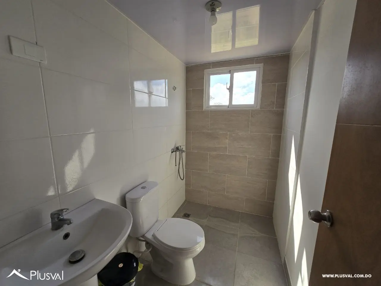 Amplio Apartamento en venta de 3 habitaciones 452025