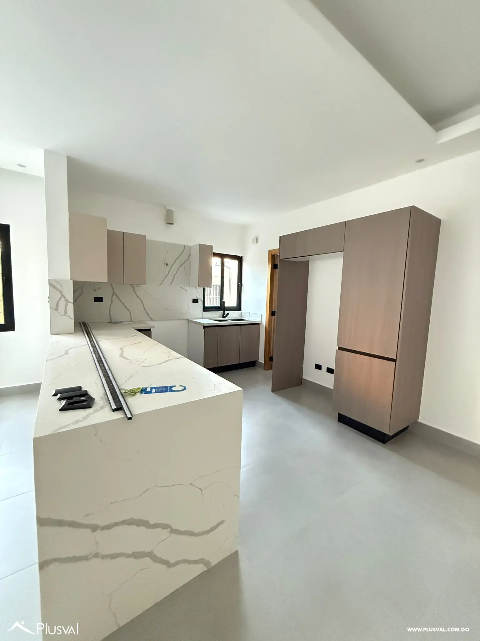 Tu Nuevo Hogar en La Castellana – Moderno y Listo para Estrenar 460606