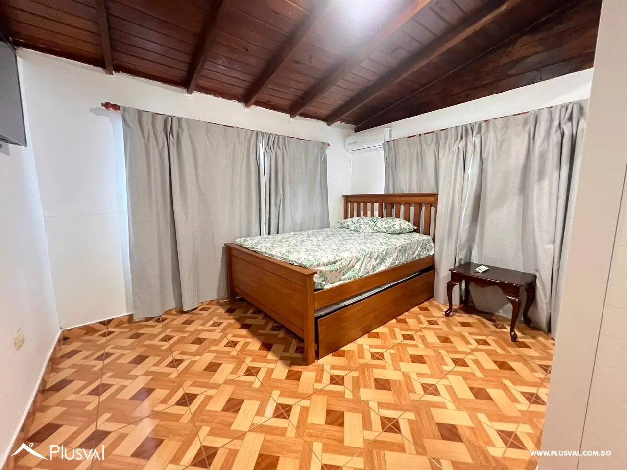 Villa en Quinigua 512028