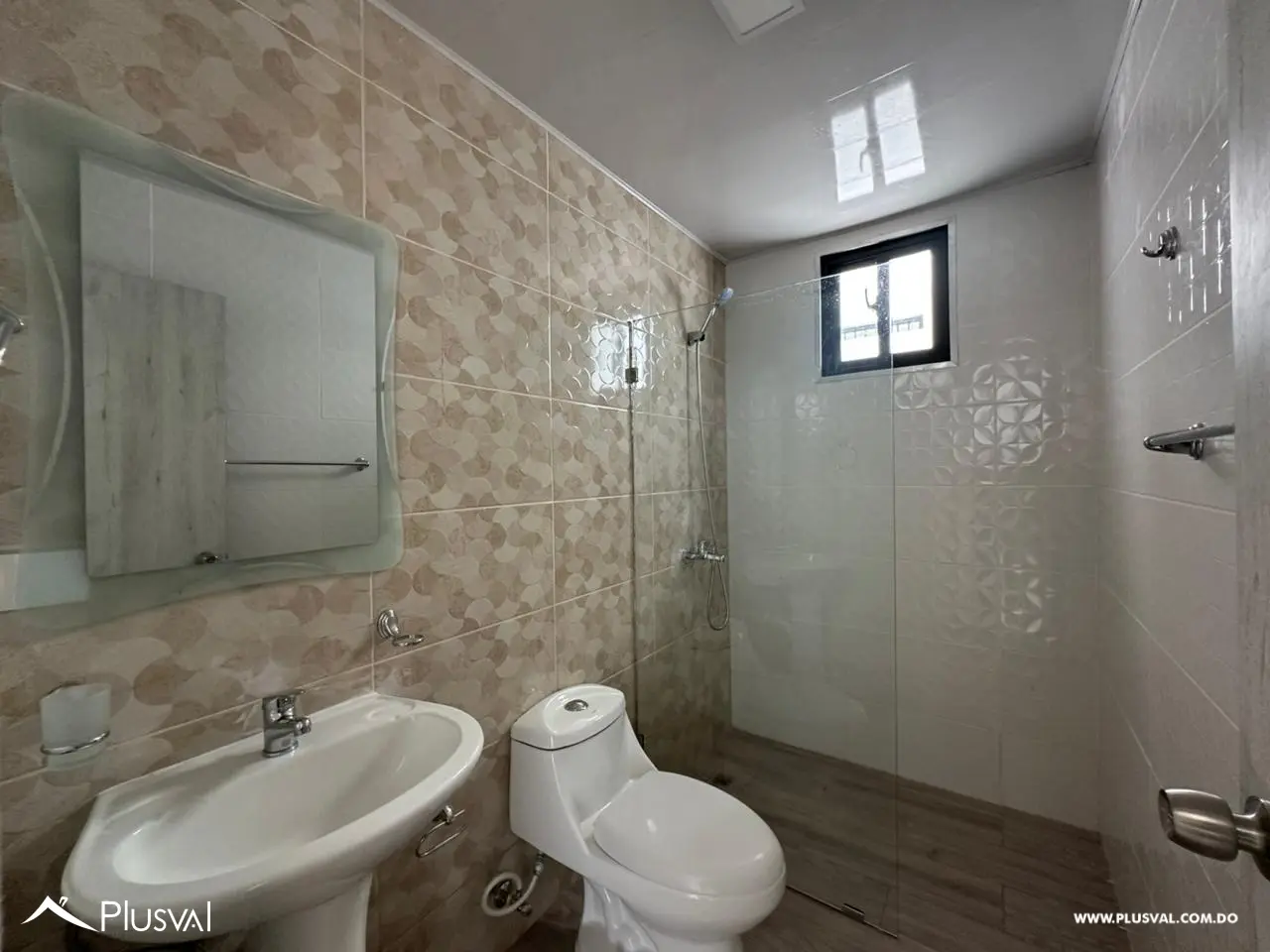 SE VENDE AMPLIO APARTAMENTO EN PRIMER NIVEL 468308