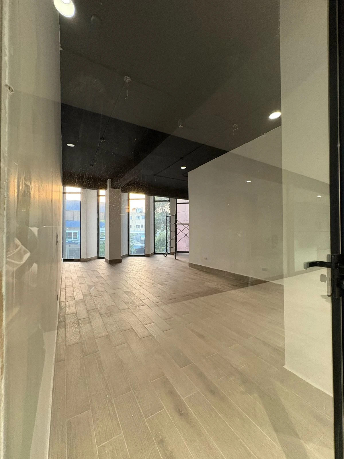 Plaza Comercial CORPORATIVO 433138